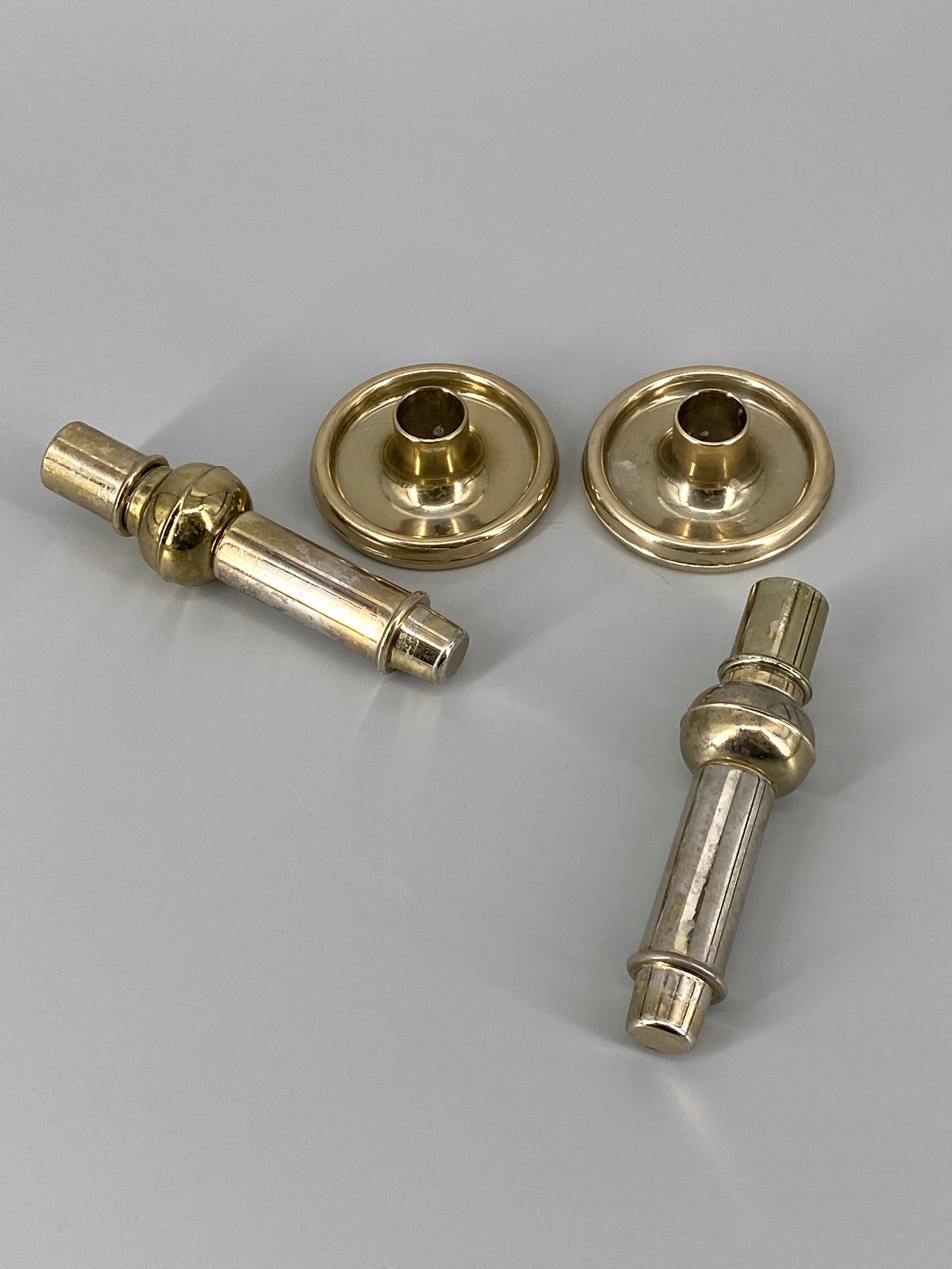 2 modulare Kerzenhalter aus Messing, 1970er