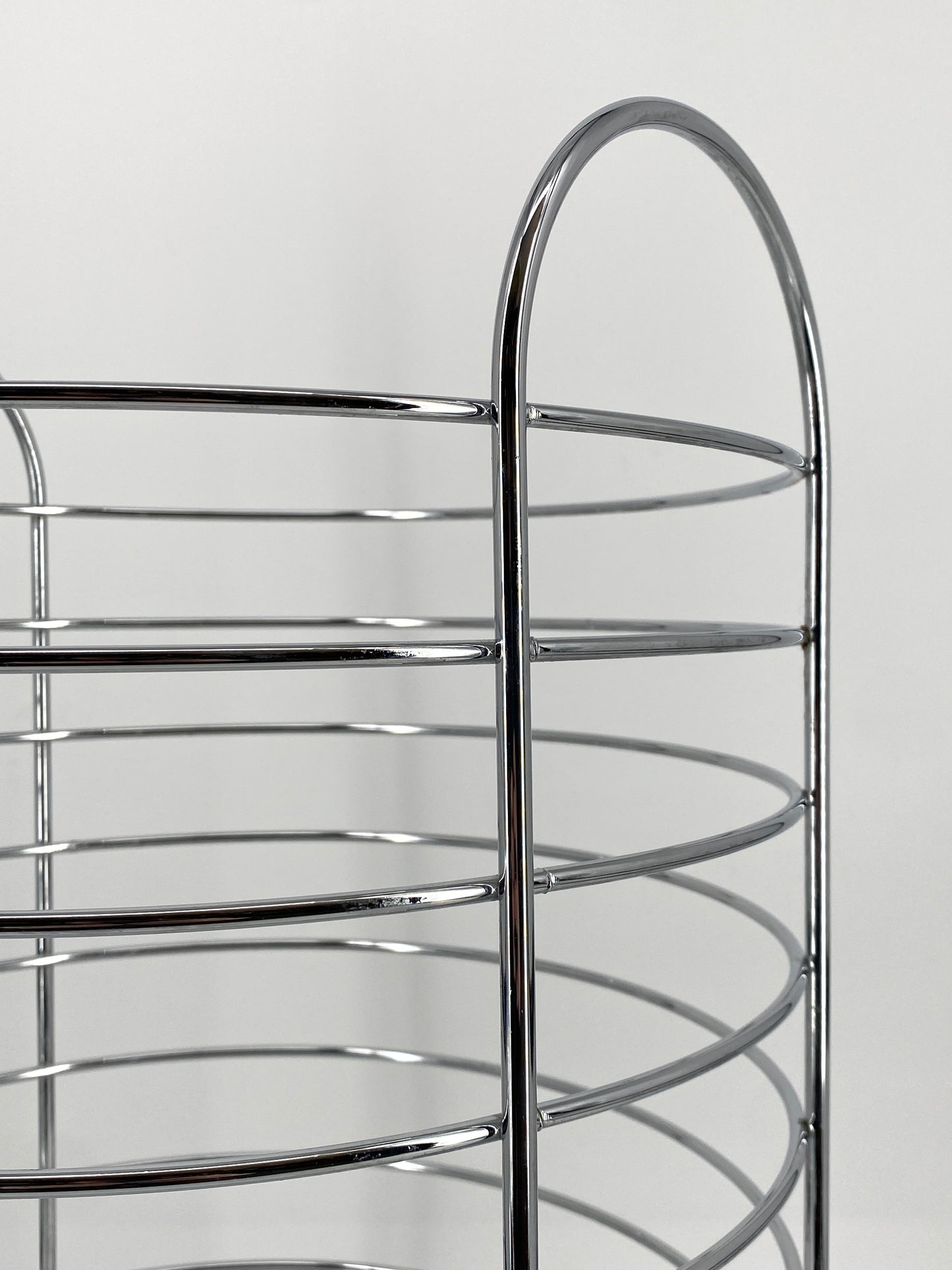 Wäschekorb von BALTON aus der RONDO Serie aus verchromten Metall