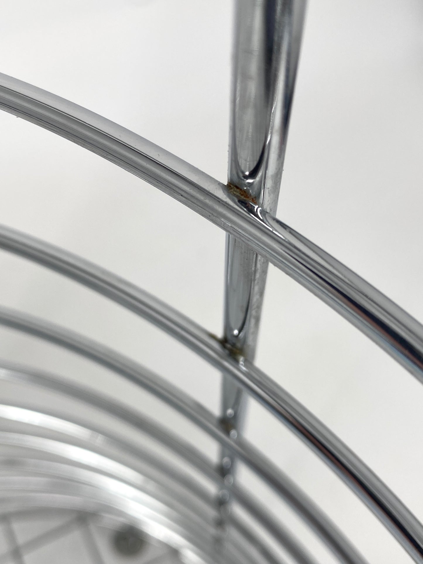 Wäschekorb von BALTON aus der RONDO Serie aus verchromten Metall