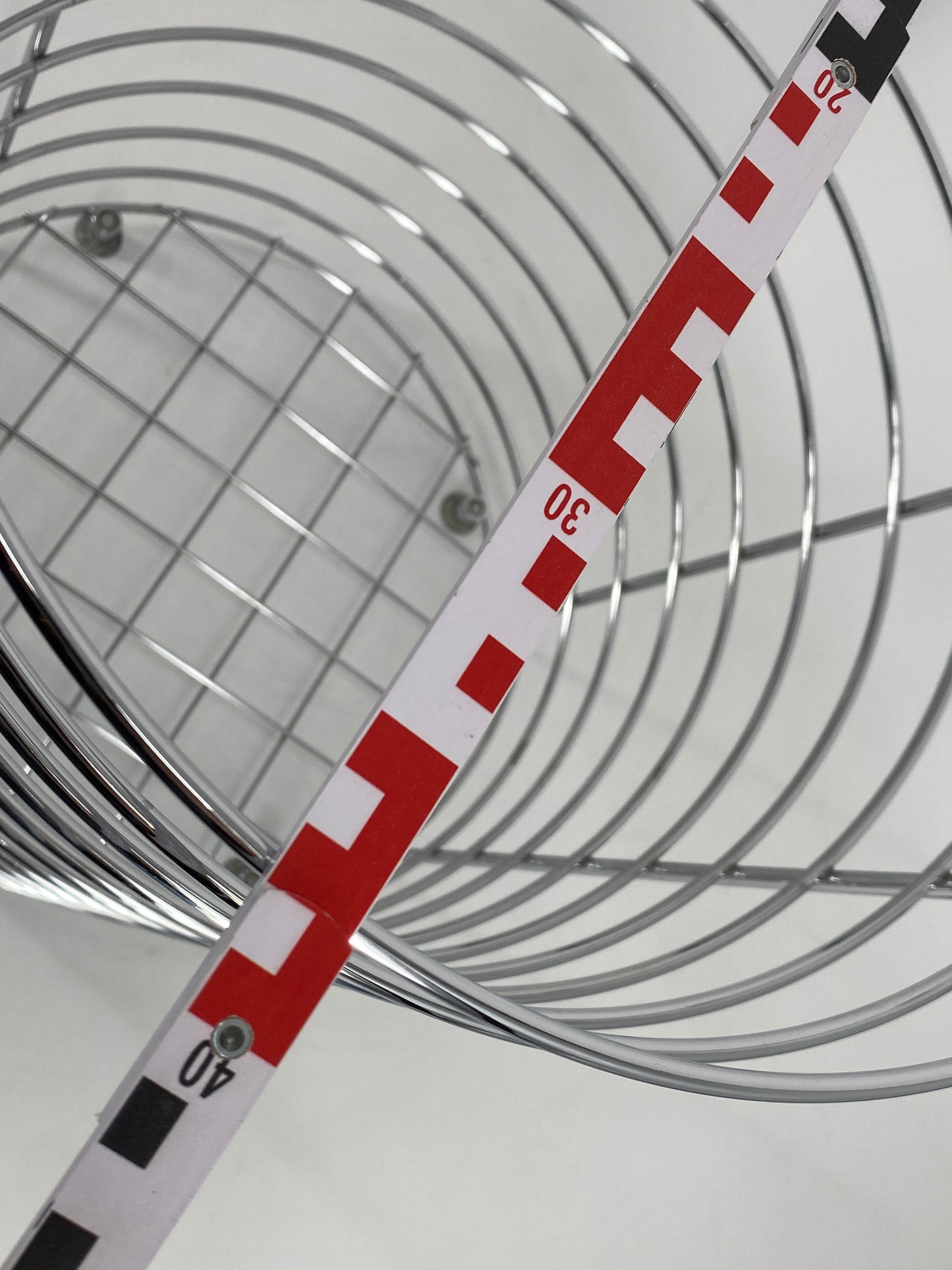 Wäschekorb von BALTON aus der RONDO Serie aus verchromten Metall