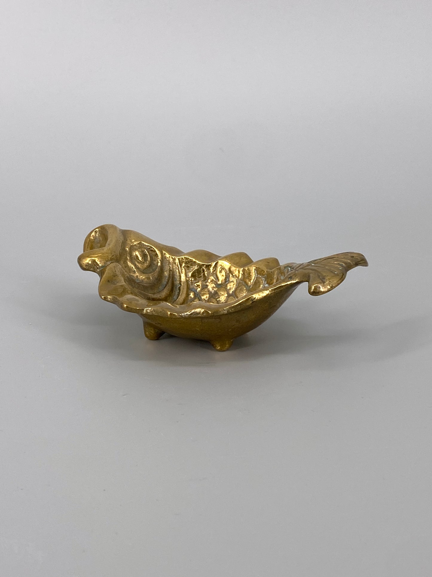 Mid Century Fisch Aschenbecher aus Messing, 1960er