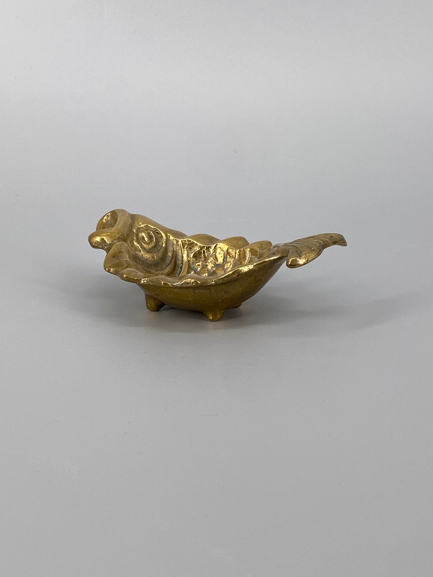 Mid Century Fisch Aschenbecher aus Messing, 1960er