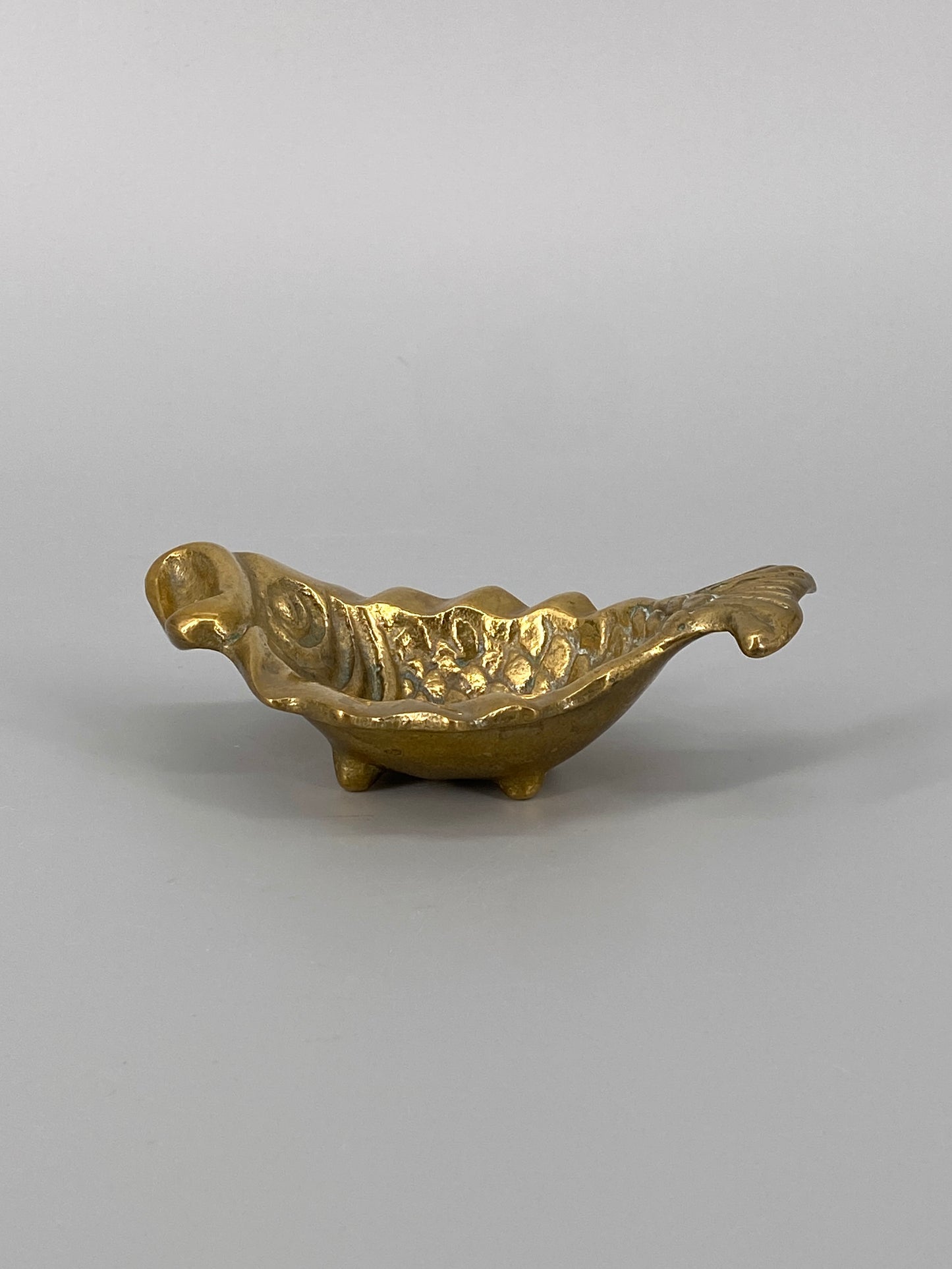 Mid Century Fisch Aschenbecher aus Messing, 1960er