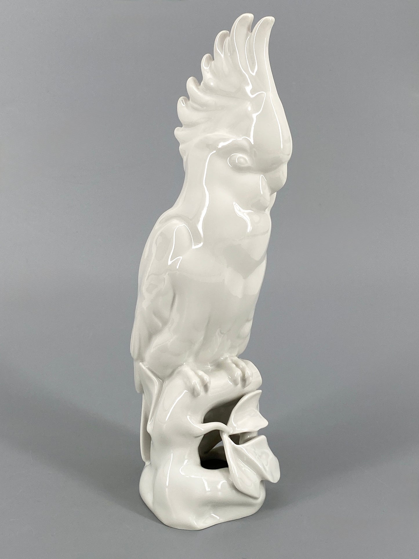 Porzellanfigur eines Haubenkakadus von KPM, Entwurf von 1910, 1. Wahl