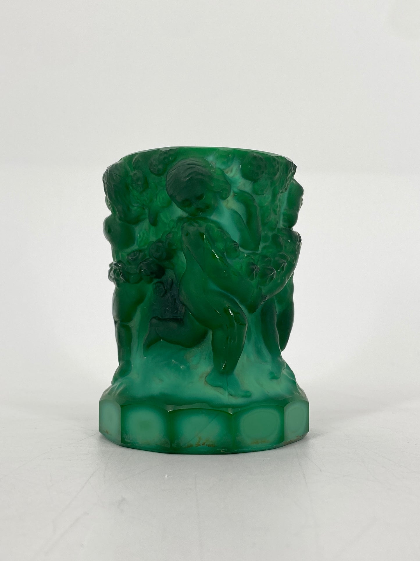 Kleine Blumenvase von Hoffmann & Schlevogt aus grünem Malachitglas