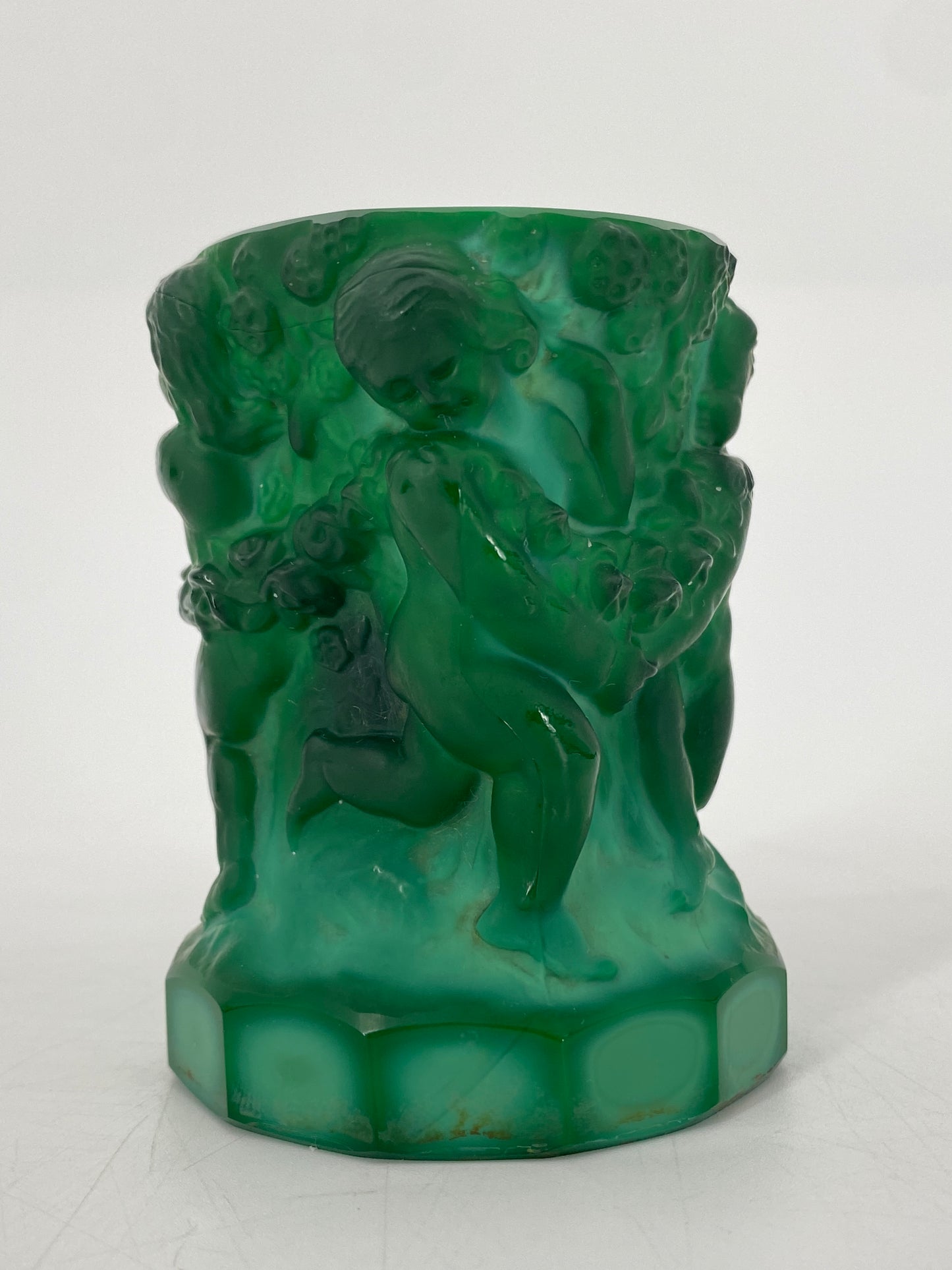 Kleine Blumenvase von Hoffmann & Schlevogt aus grünem Malachitglas