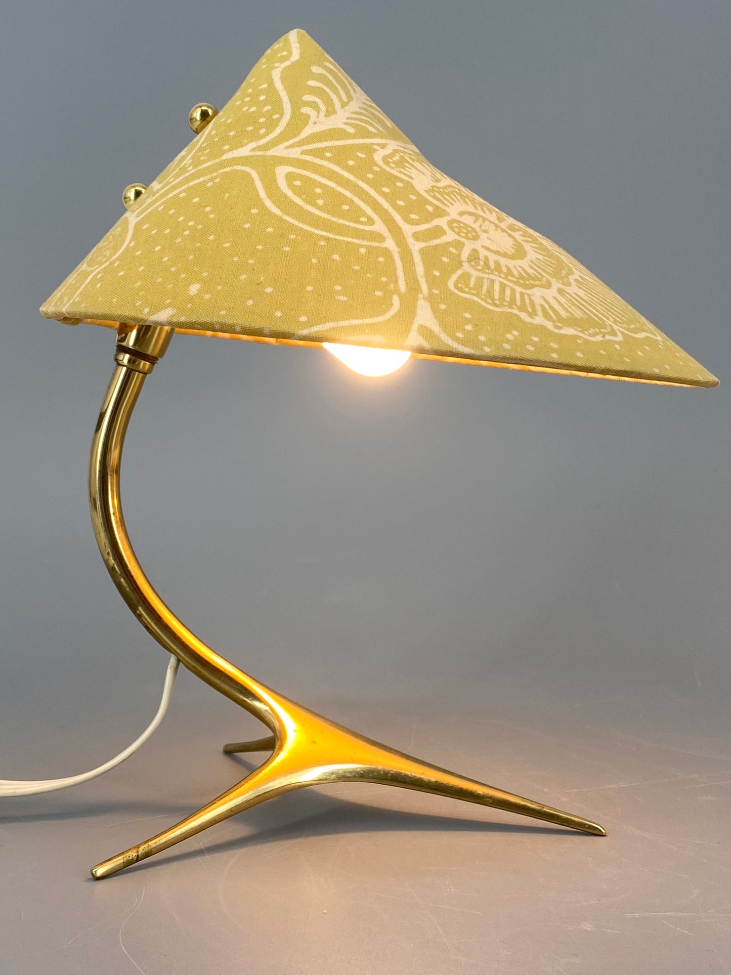2 Vintage Tischlampen mit Krähenfuß, 1950er