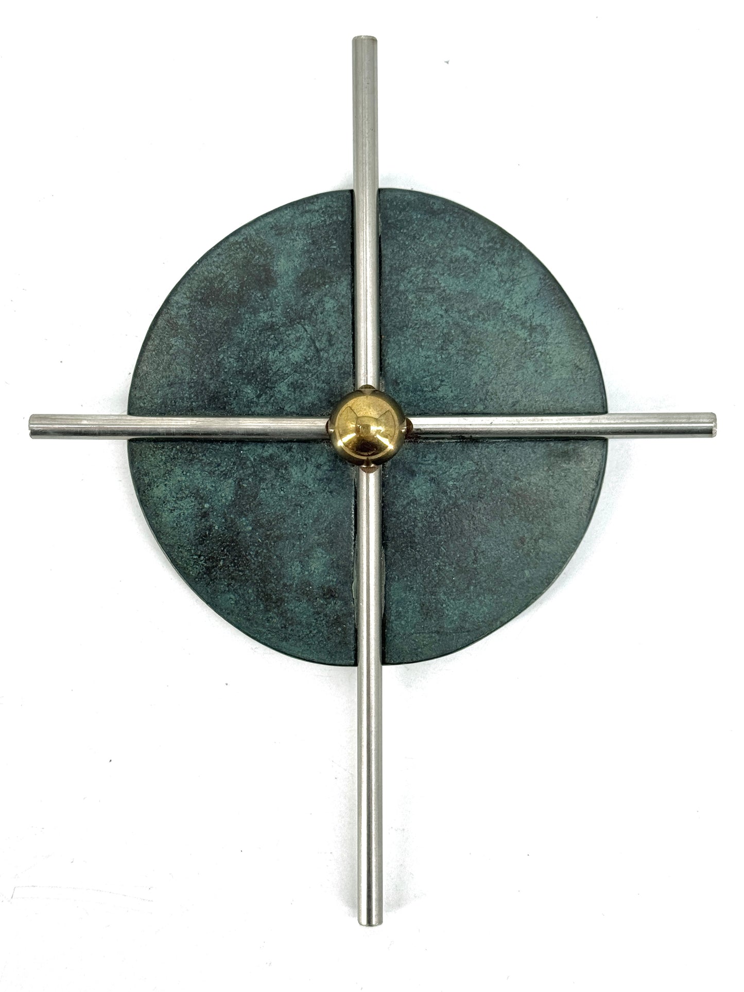 Christliches, modern gestaltetes Wandkreuz