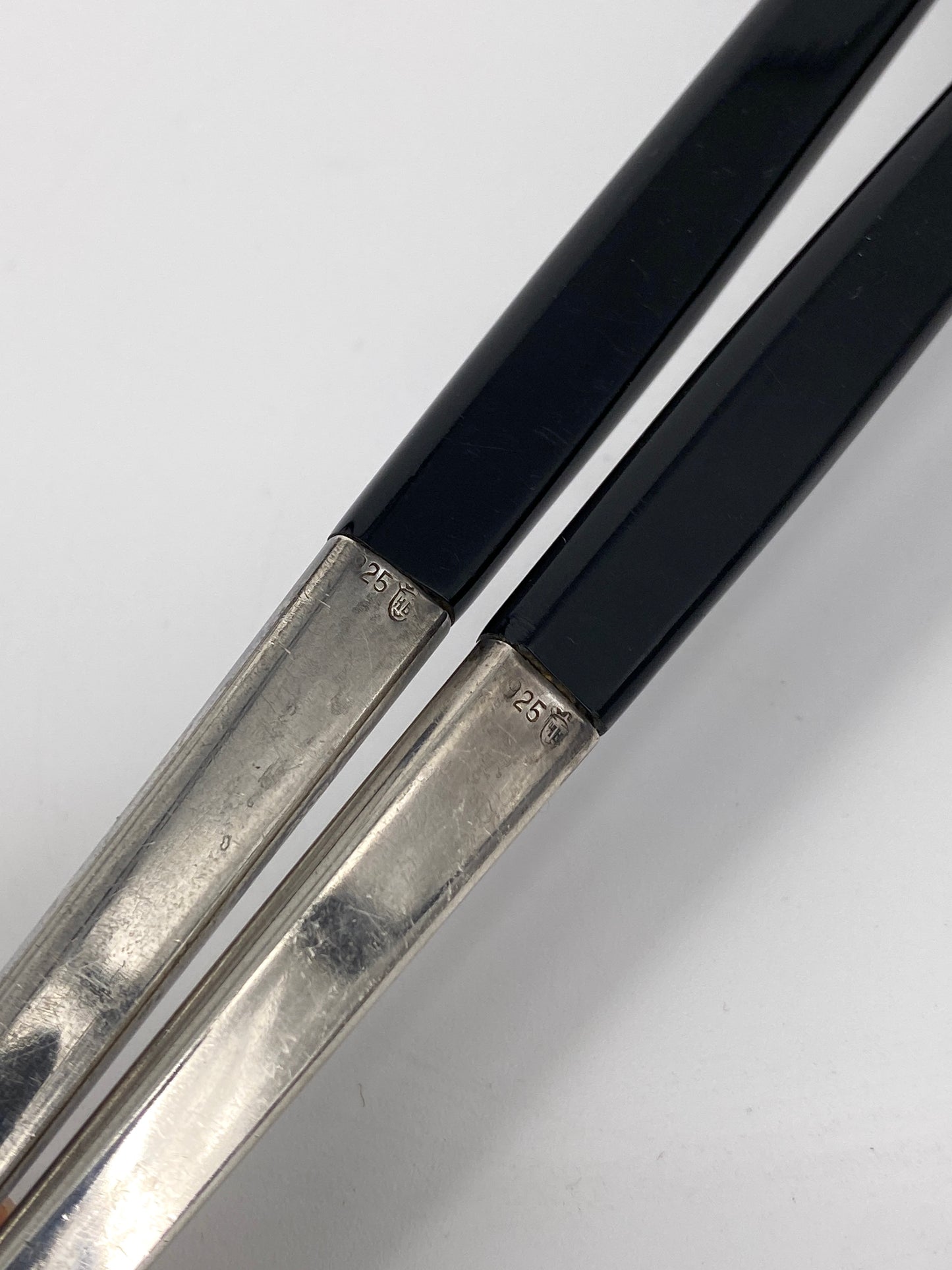 schwarzes, großes Salatbesteck mit Griffen aus 925er Silber von Hermann Bauer, 1960er