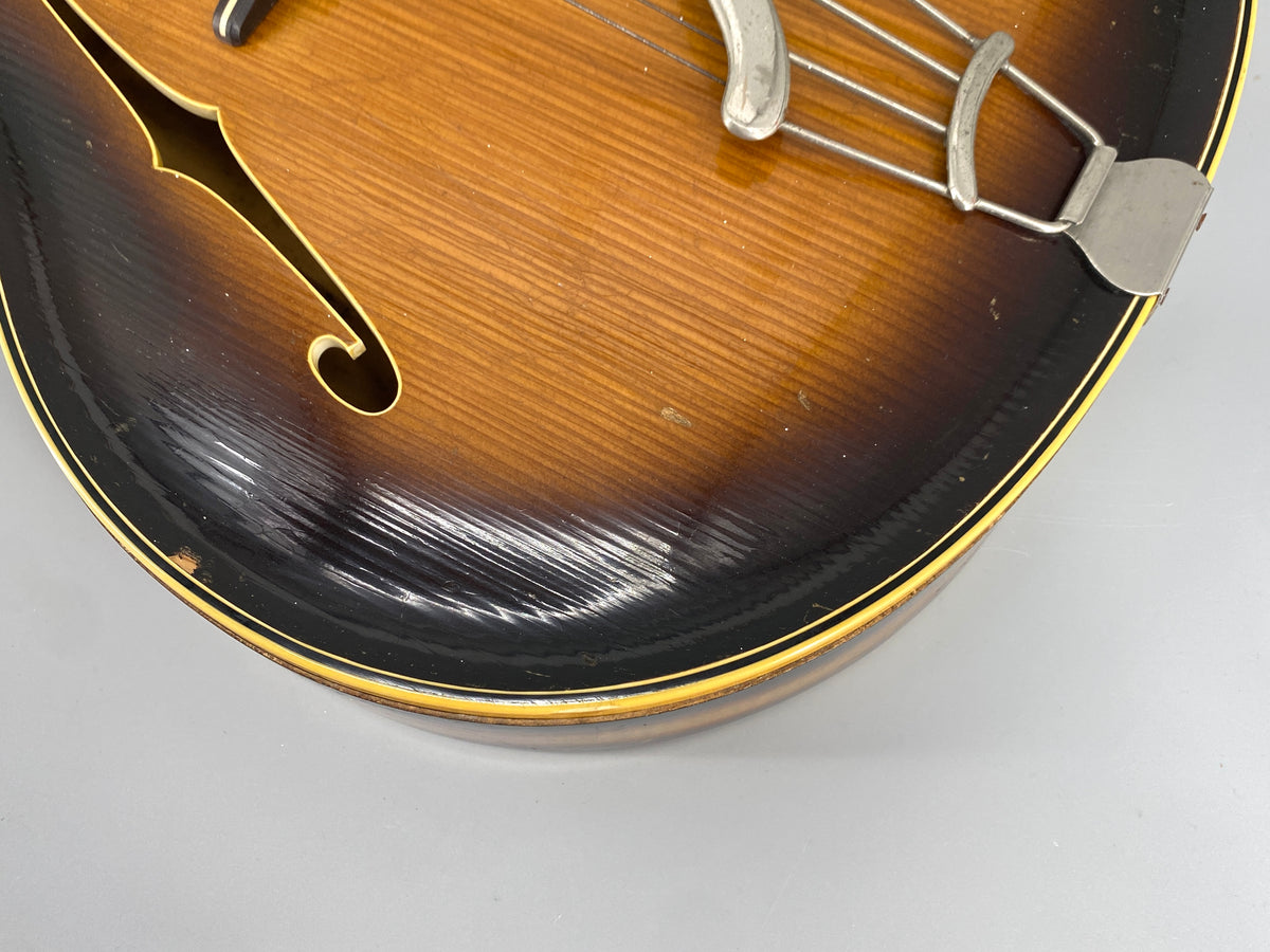Akustische Jazzgitarre vom Geigenbaumeister Edmund Gläsel für Migma, Markneukirchen, DDR 50er