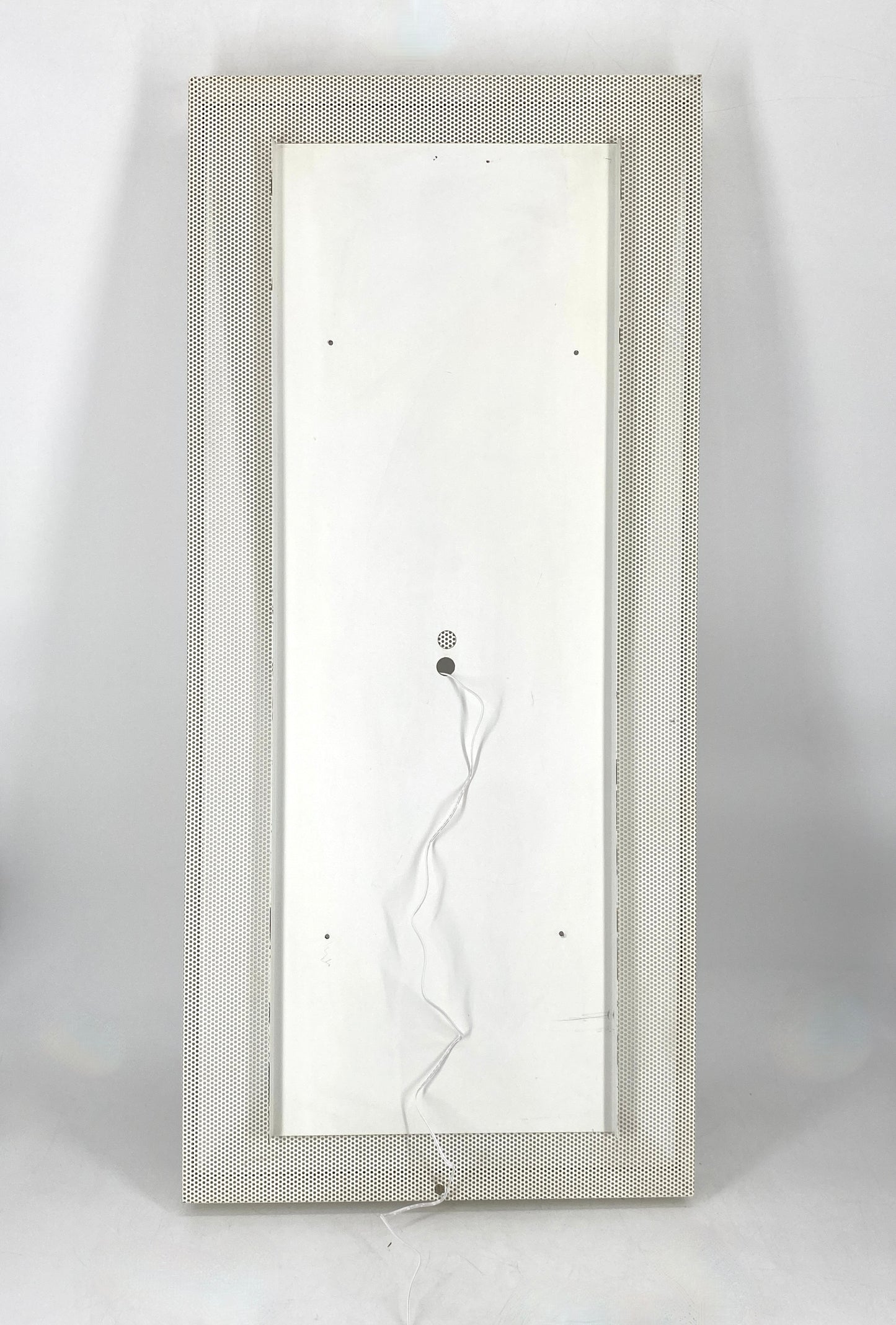 Großer, beleuchteter Wandspiegel von Kinkeldey aus weißem Lochblech, 50/60er