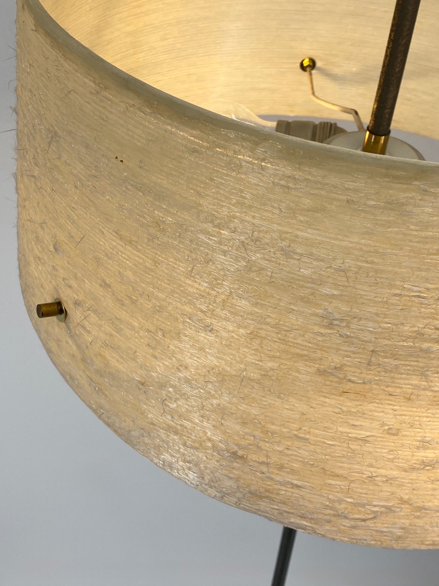 Mid Century Stehlampe mit Harzfaserschirm, 50/60er