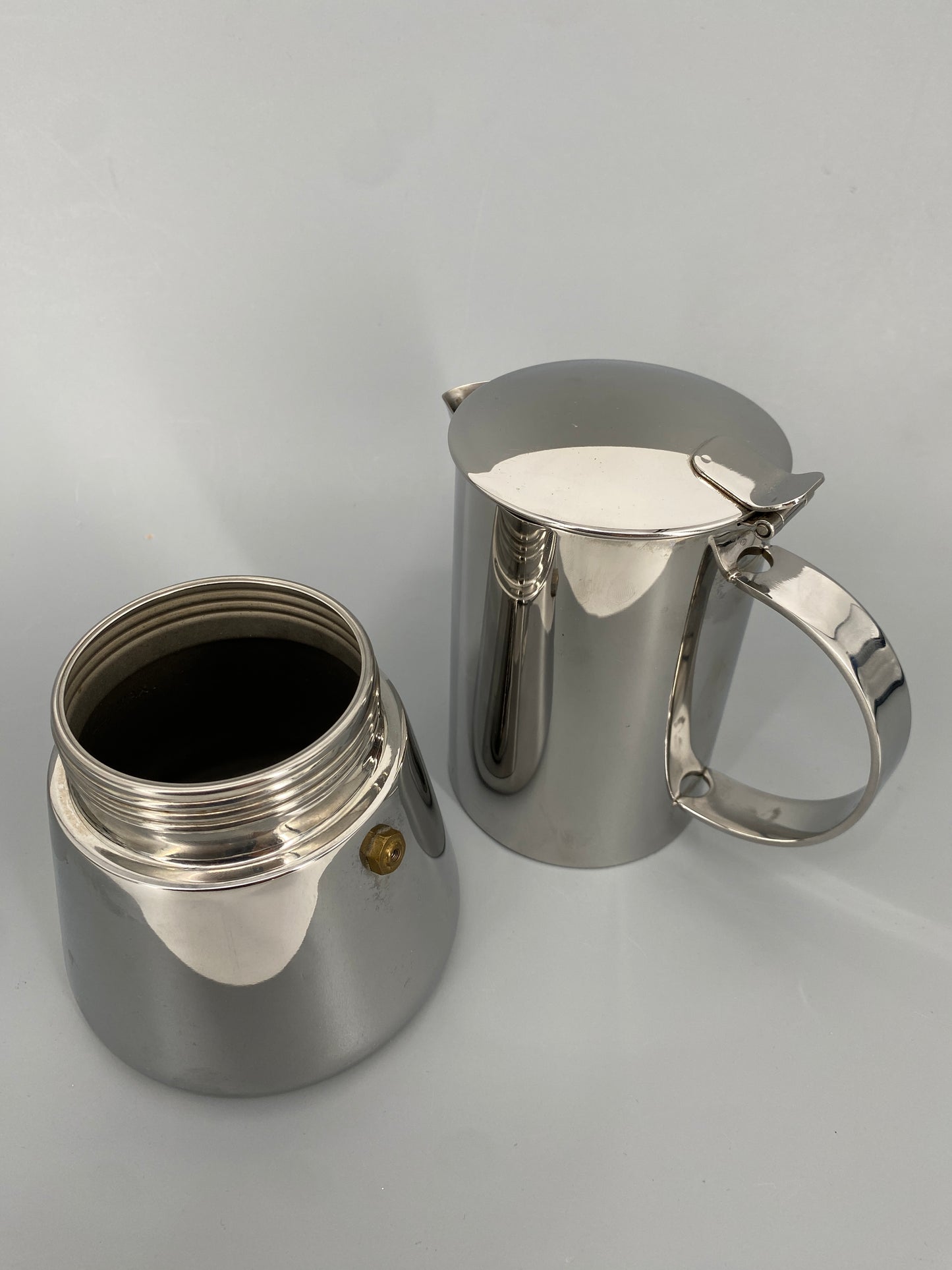 Espressokocher aus der Serie "Aida" von Cilio