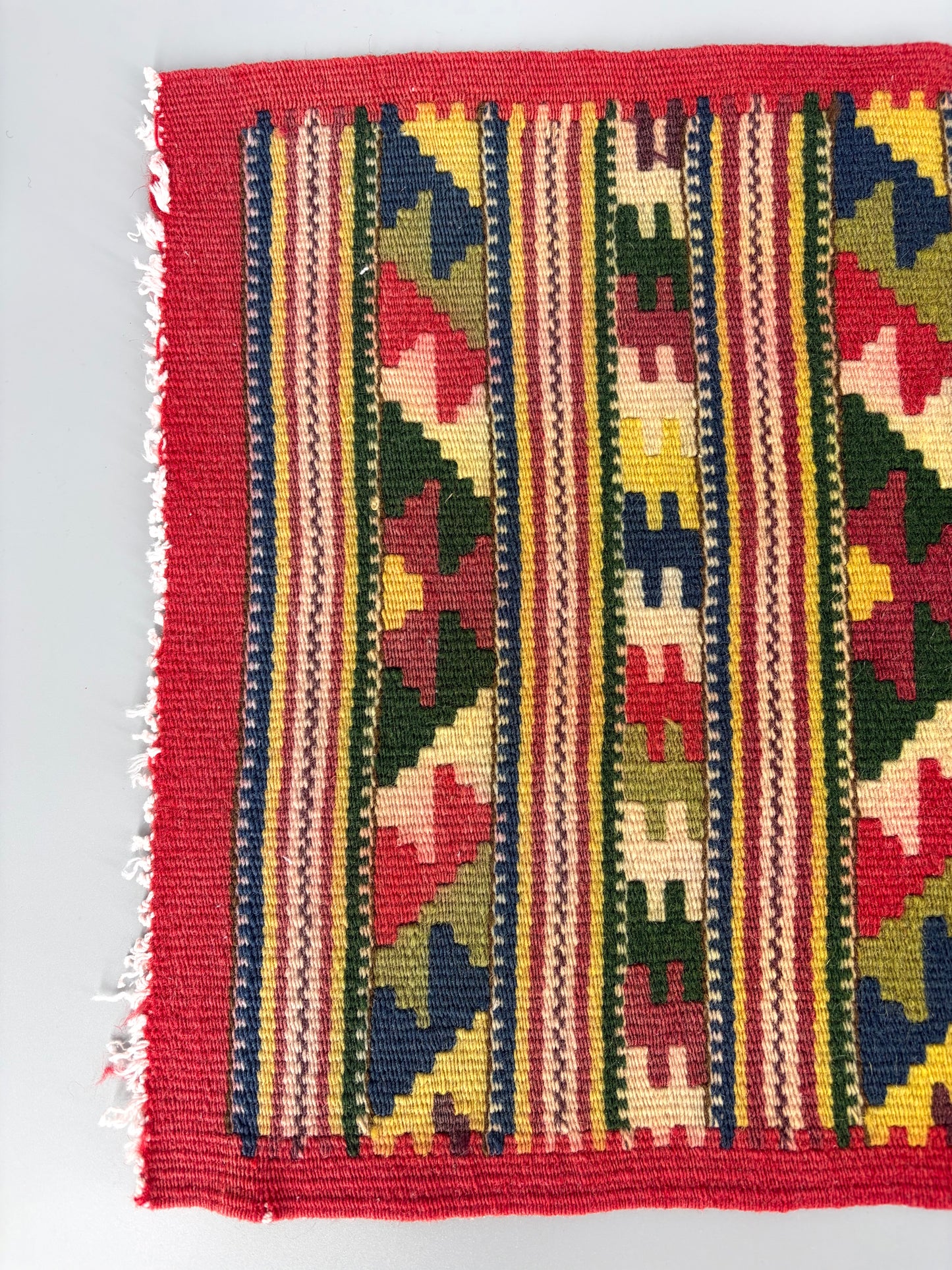 Kleiner Läufer mit geometrischem Muster, 1970