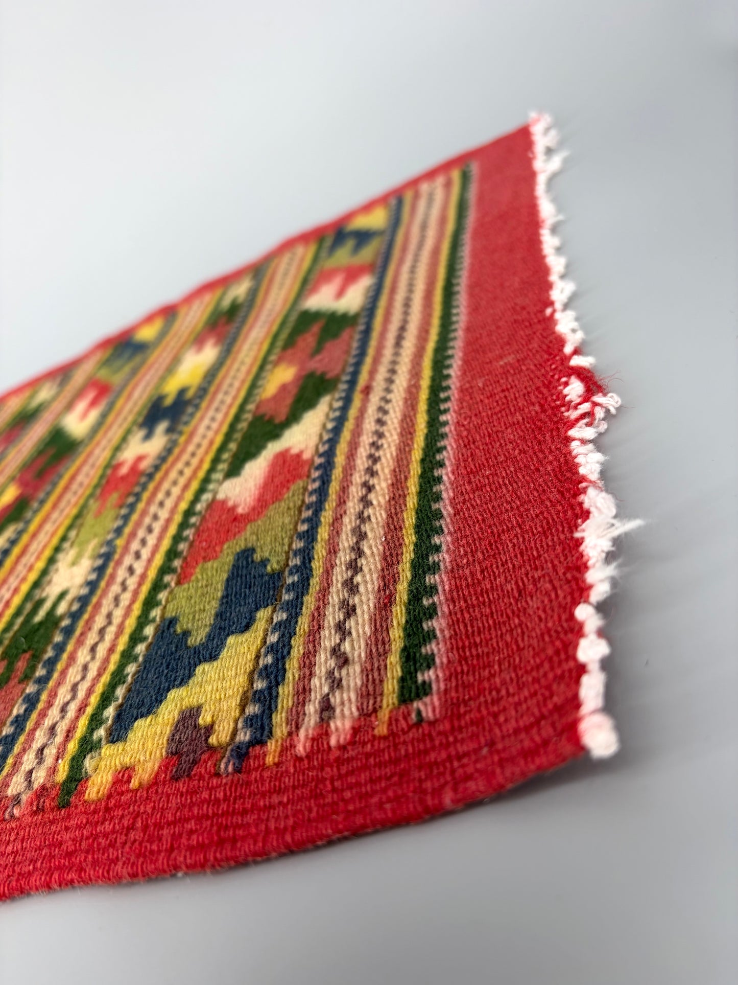 Kleiner Läufer mit geometrischem Muster, 1970