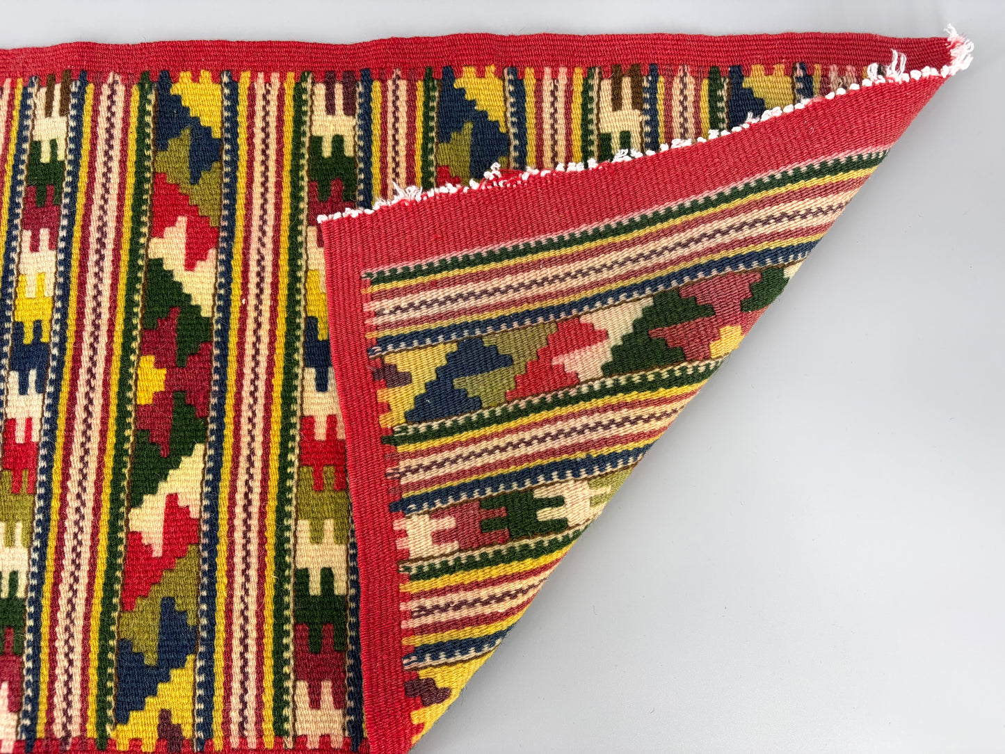 Kleiner Läufer mit geometrischem Muster, 1970