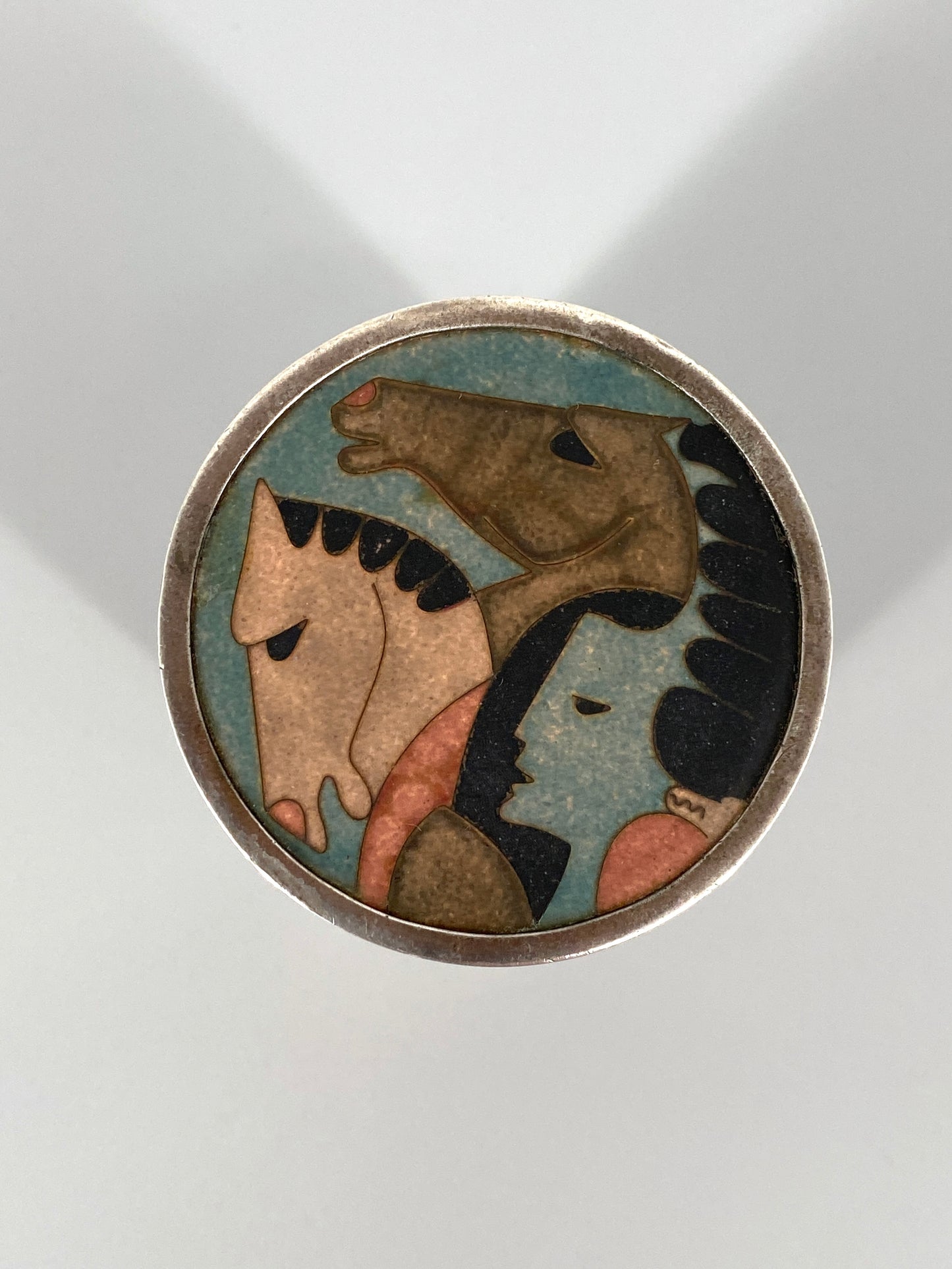 Art Deco Zylindrische Zigarettendose aus 835er Silber, Deckel mit emaillierter Einlage, punziert