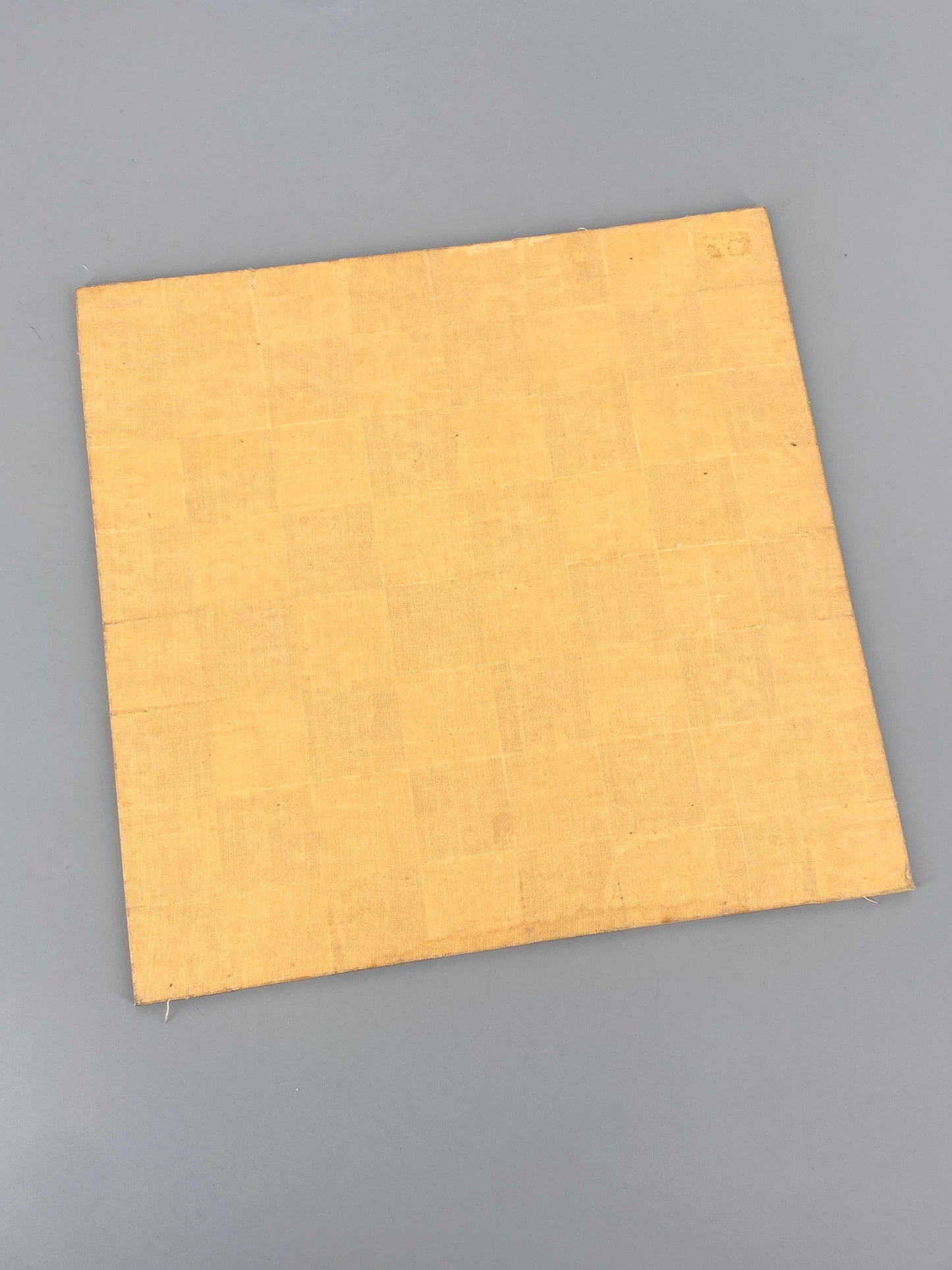 Faltbares Schachbrett aus zwei verschiedenen Holzarten