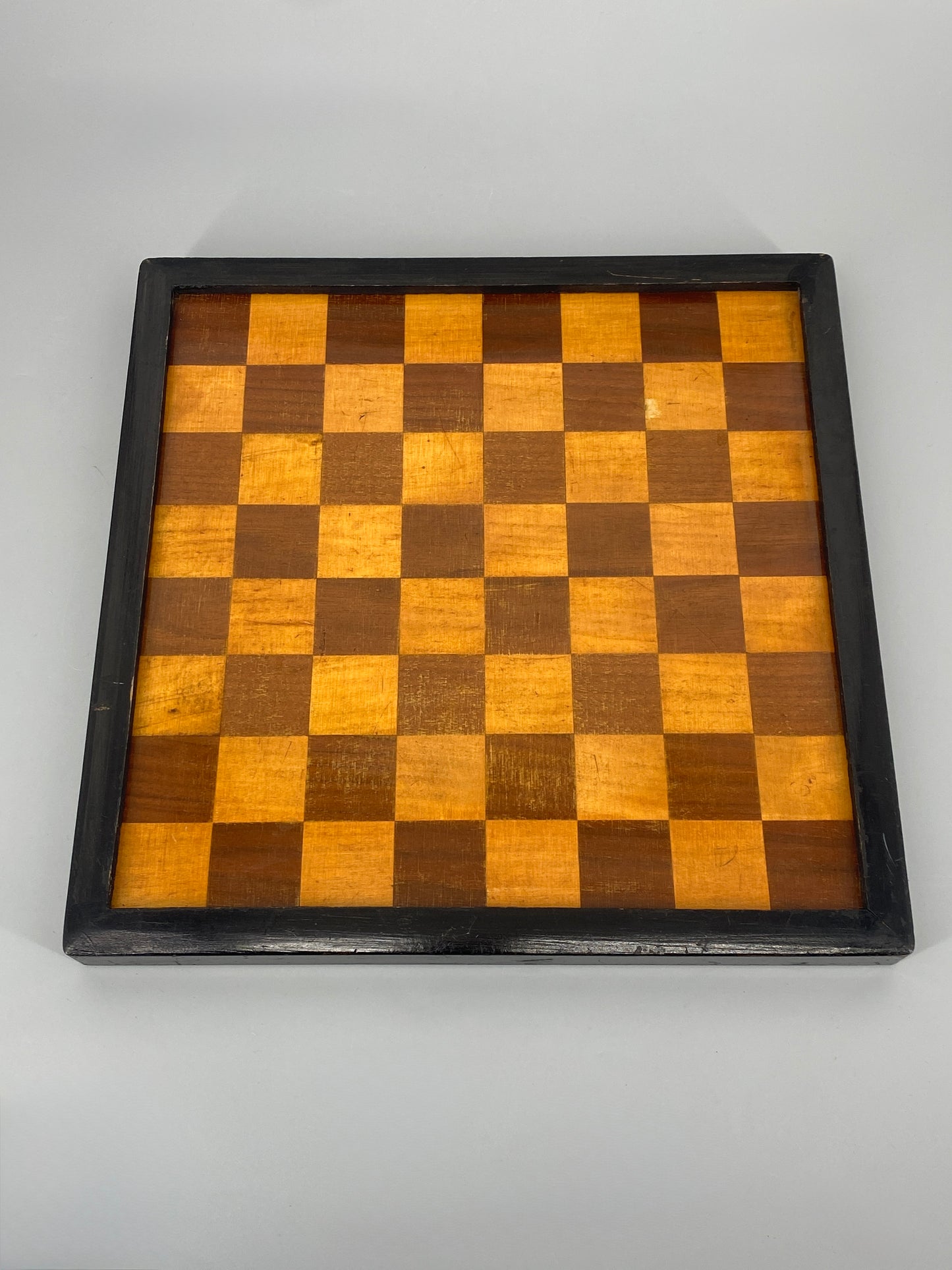 Beidseitiger Schach- und Mühlebrett aus Holz mit Einlegearbeit, vintage