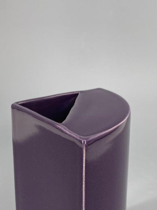 Vase aus Keramik von ASA in tiefem Lila, geometrische Form