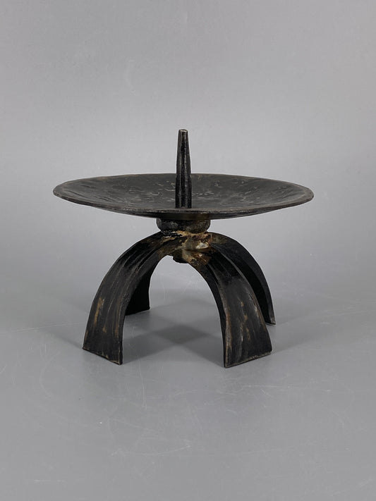 Brutalistischer Kerzenhalter aus Eisen, für Blockkerzen