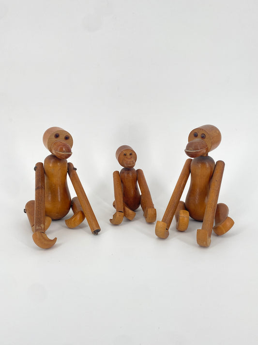 Affenfiguren aus Holz