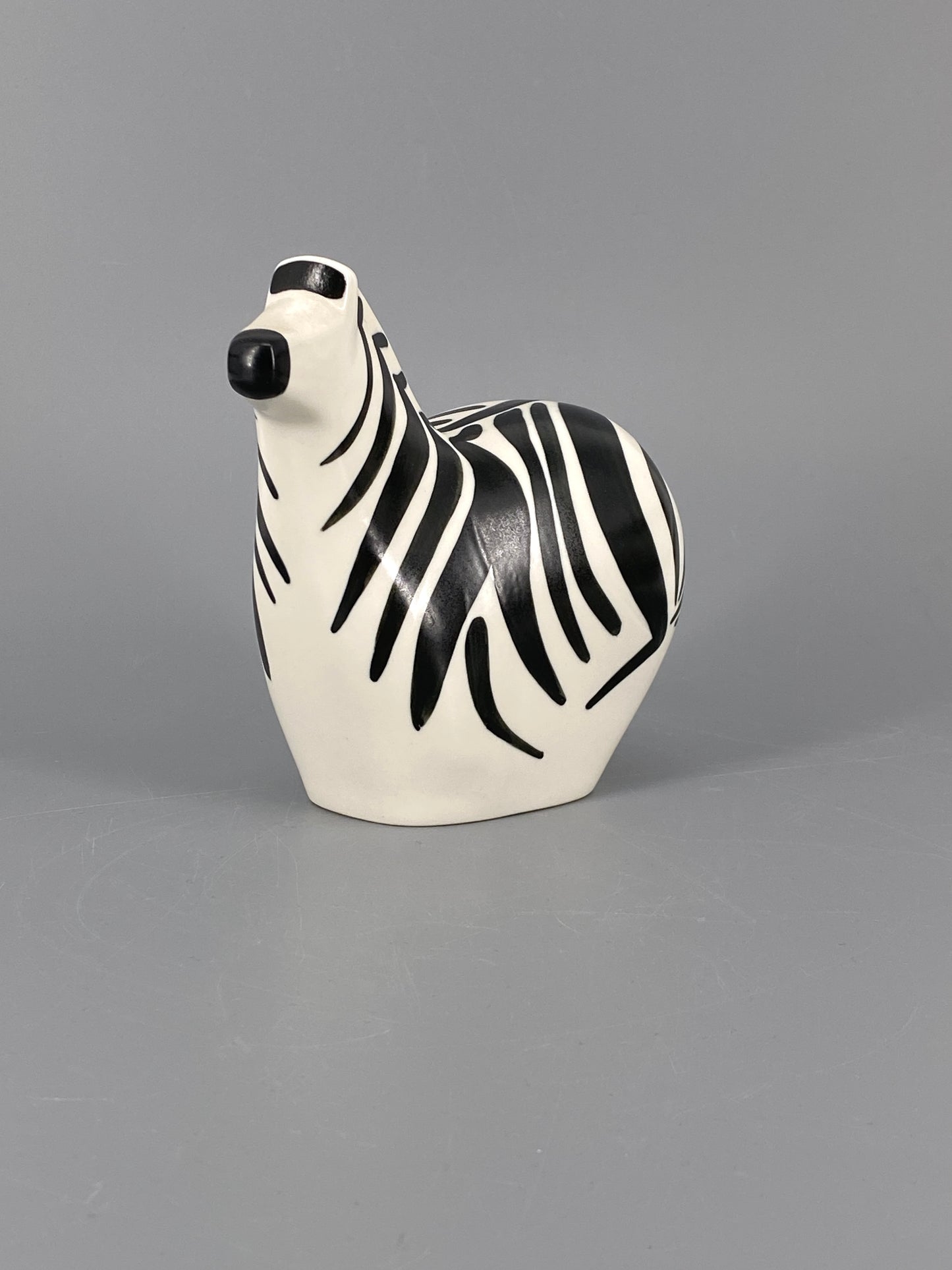 Zebra Figur aus Steinzeug von Lillemor Mannerheim bei Arabia Finnland für WWF, 80er
