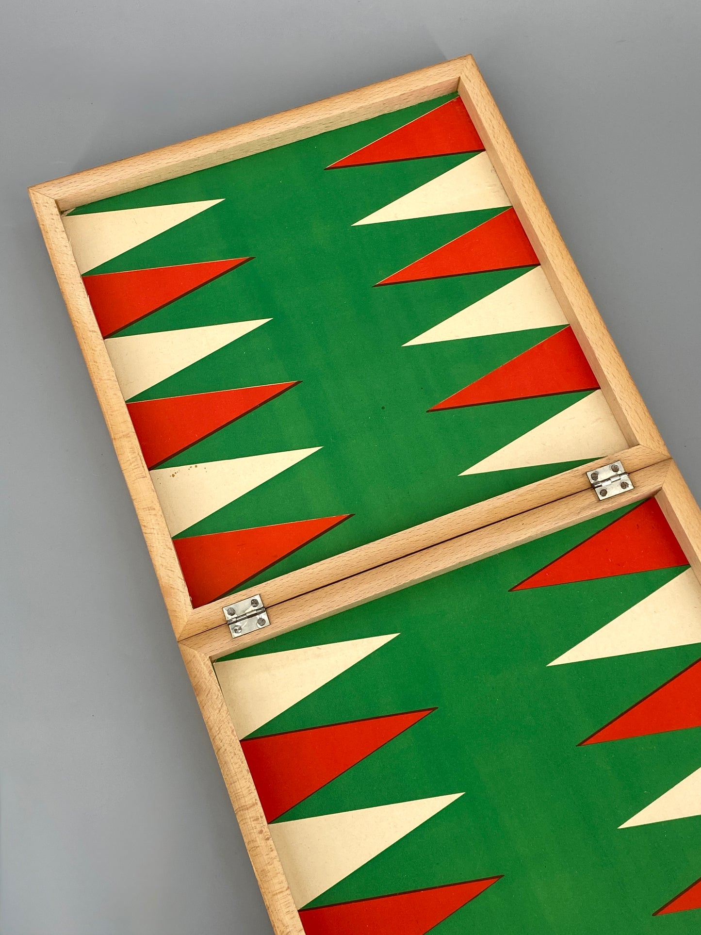 Spielbrett (Schach, Mühle, Dame, Backgrammon) in Koffer aus Holz mit Figuren