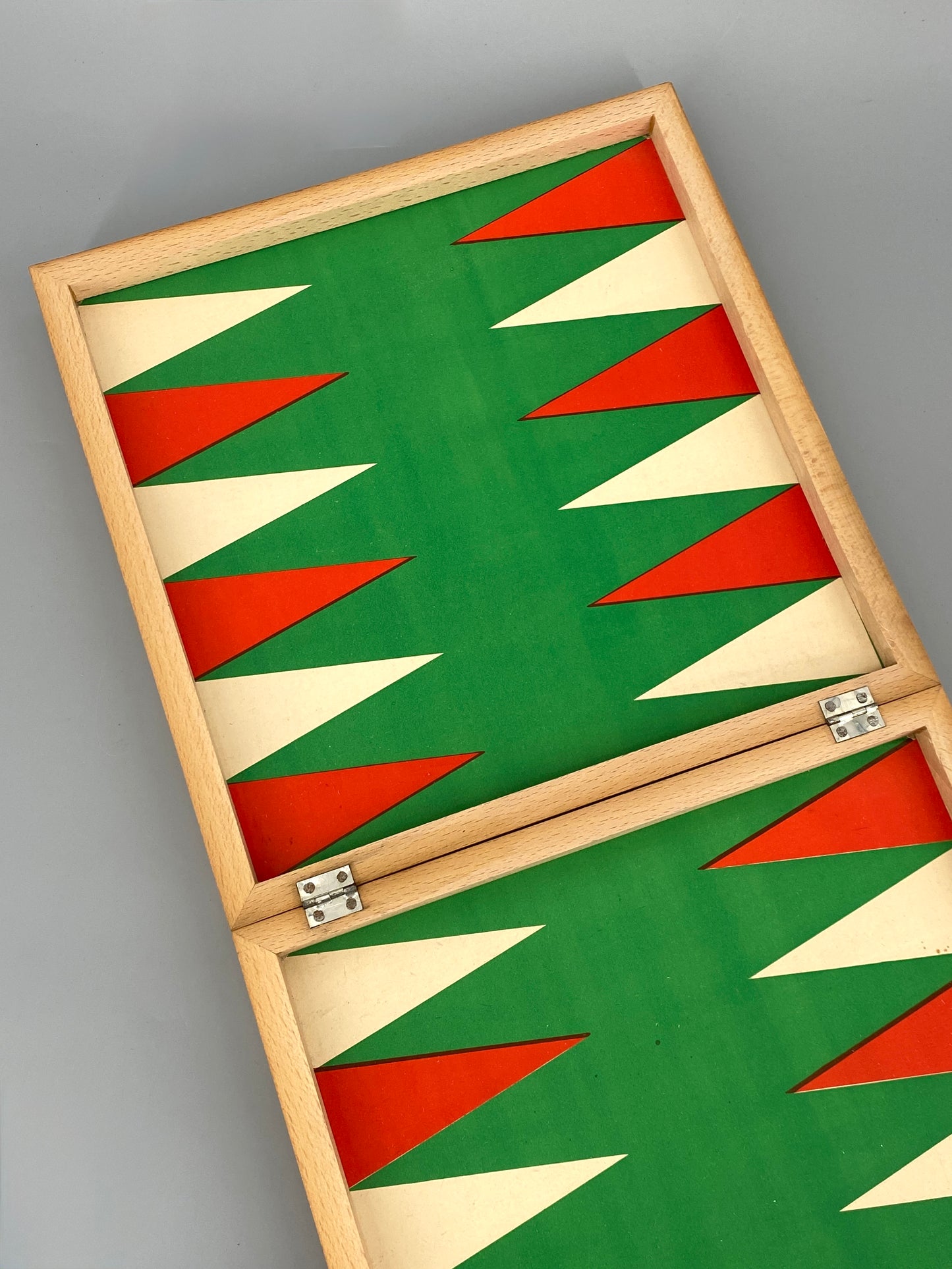 Spielbrett (Schach, Mühle, Dame, Backgrammon) in Koffer aus Holz mit Figuren