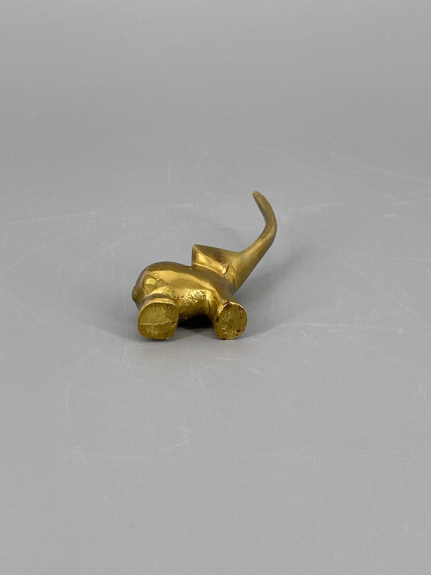 Ringhalter Elefant aus Messing, Walter Bosse zugeschrieben
