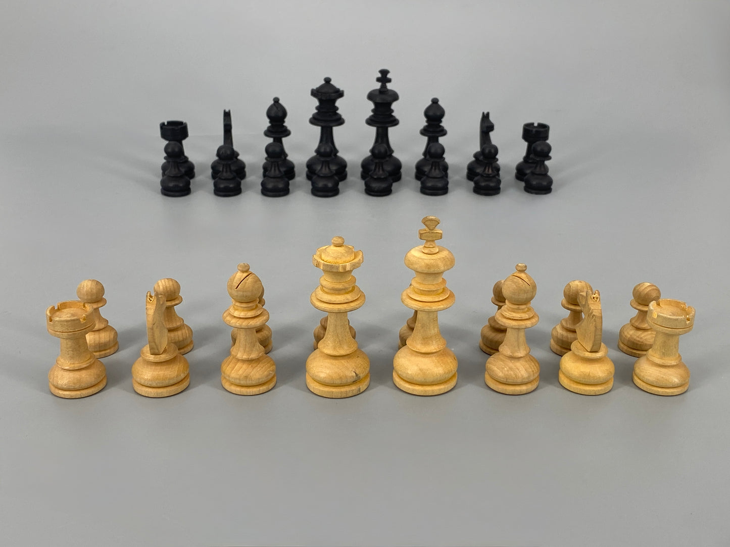 Vintage Set Schachfiguren in Schatulle, König 7,6 cm