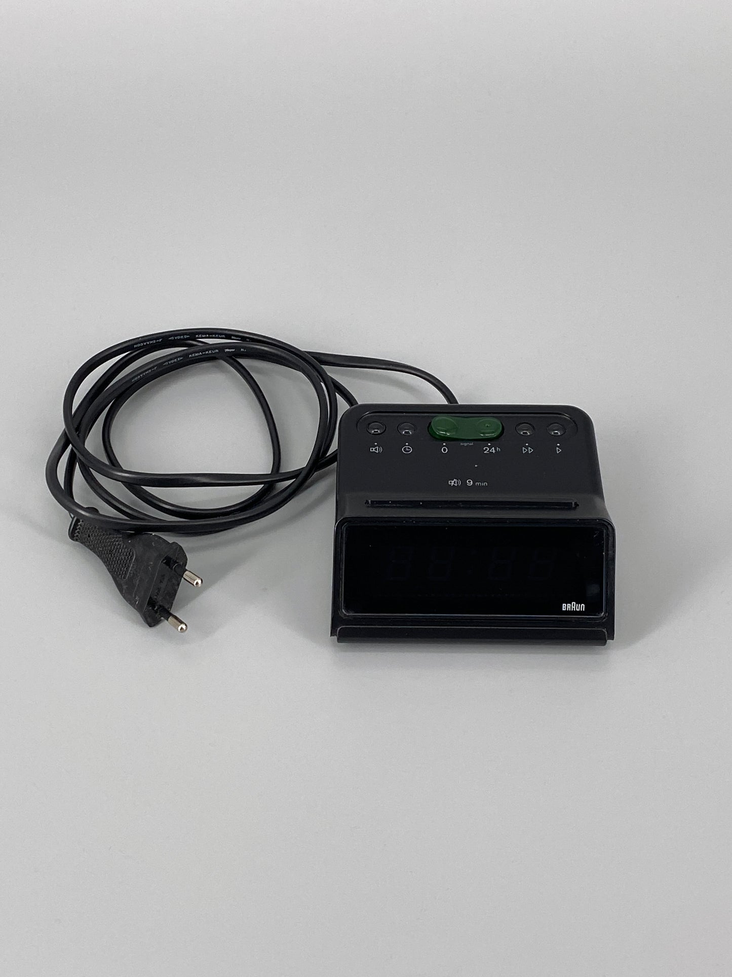 #2 Digitale Tischuhr von Dietrich Lubs für BRAUN, Deutschland, 1983