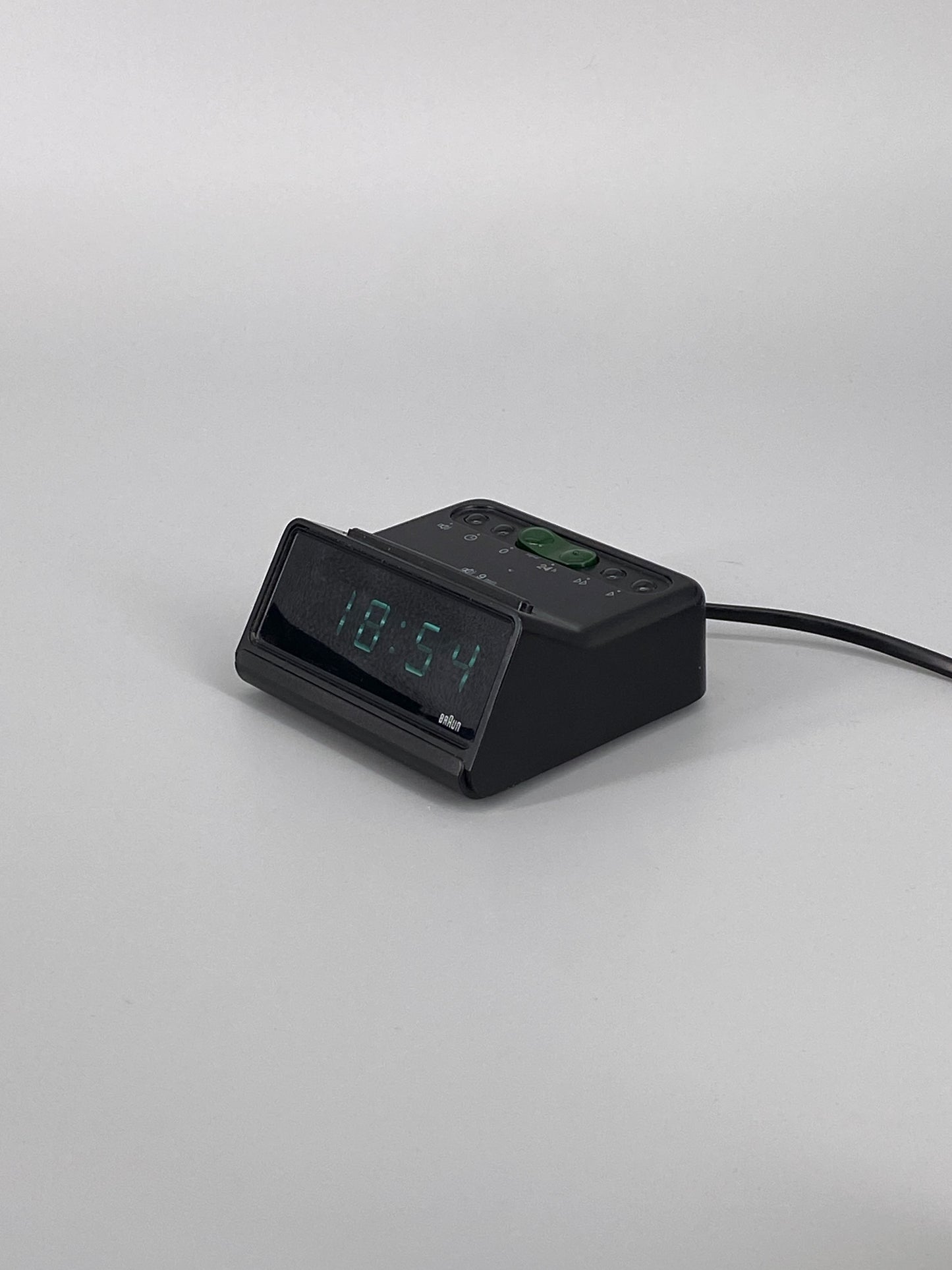 #2 Digitale Tischuhr von Dietrich Lubs für BRAUN, Deutschland, 1983