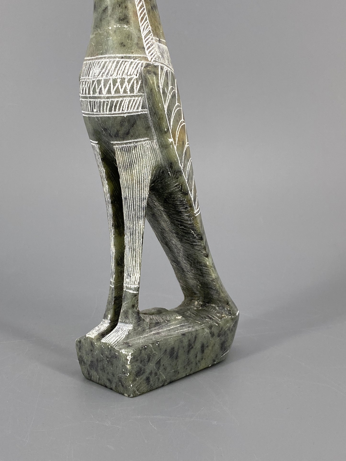 Horus Falke Skulptur aus Speckstein, graviert, Ägypten