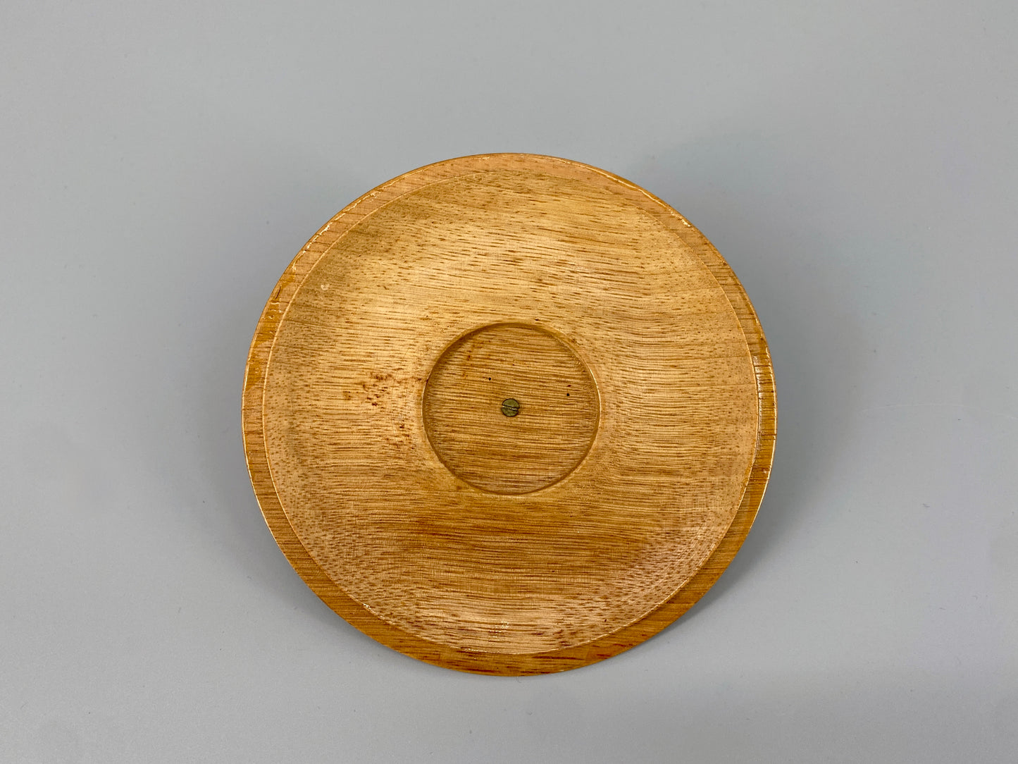 Handgedeichselte Holzdose von Karl Sickert, DDR, 1950-70