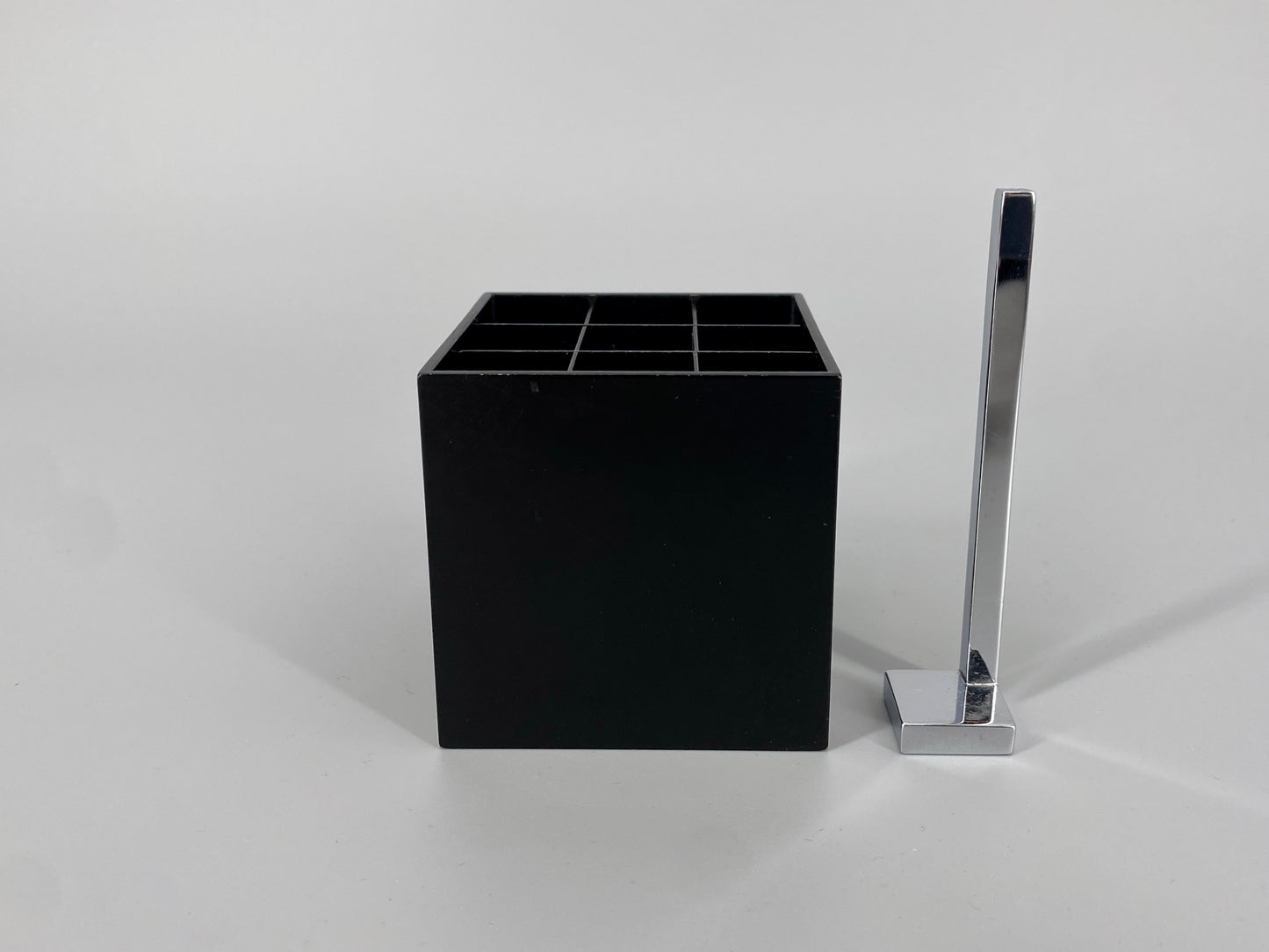 Minimalistischer Aschenbecher mit Gluttöter, Westdeutschland, 1970/80er Jahre