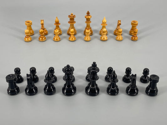 Vintage Set Schachfiguren in Schatulle, König 6,6 cm