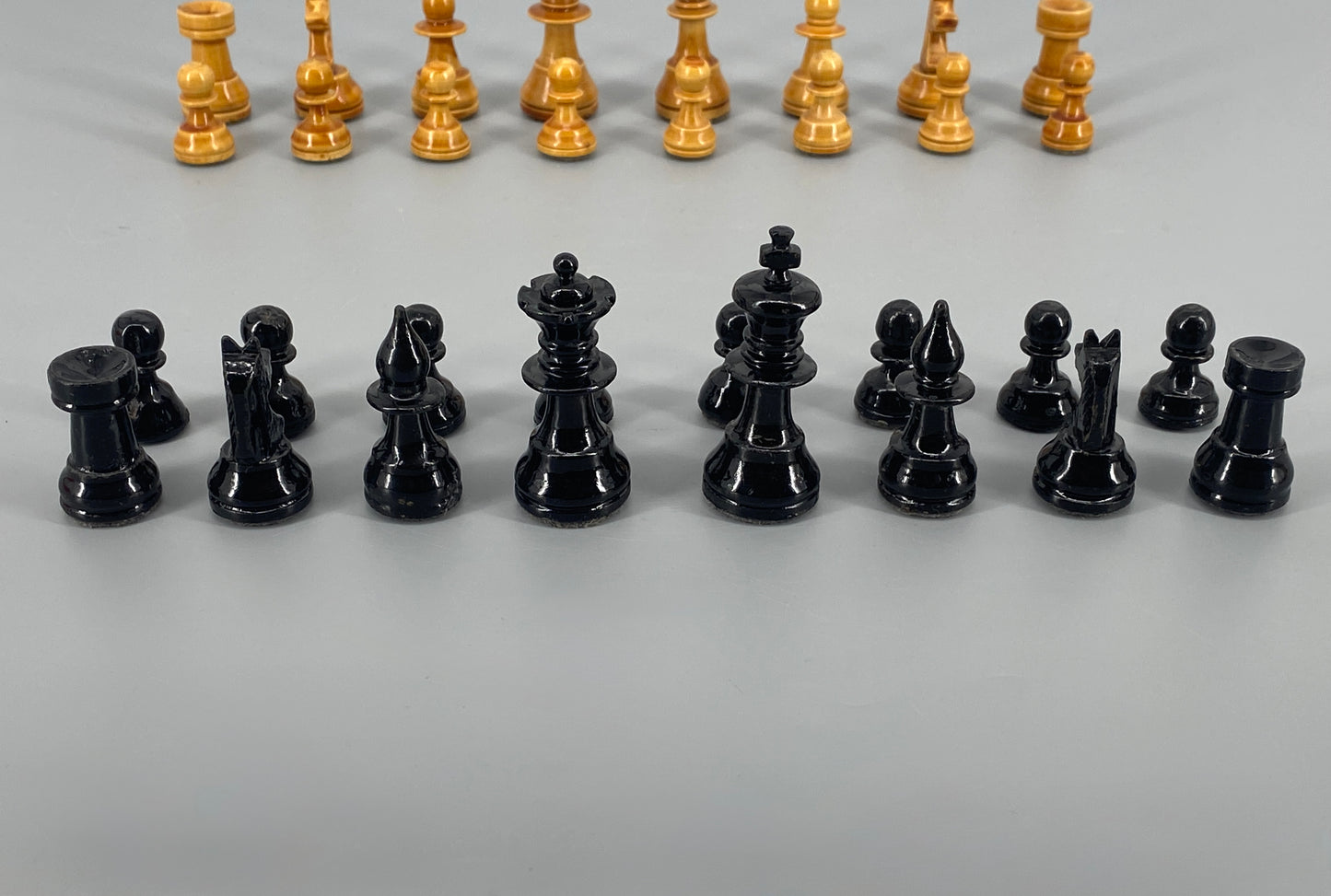 Vintage Set Schachfiguren in Schatulle, König 6,6 cm