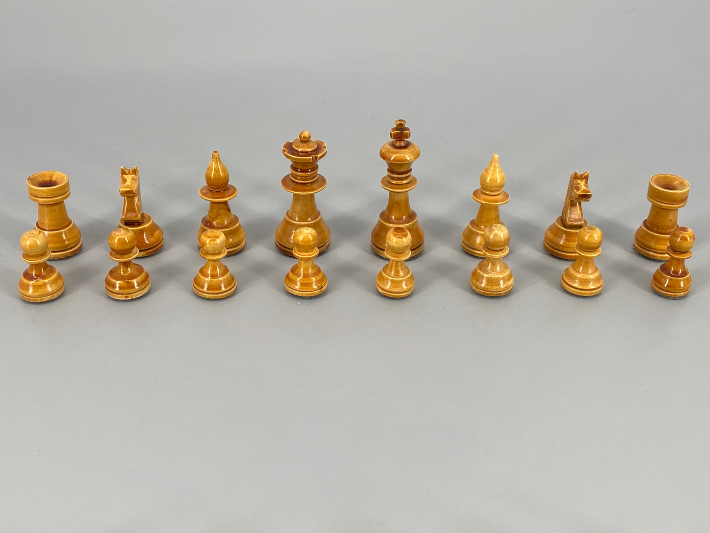 Vintage Set Schachfiguren in Schatulle, König 6,6 cm