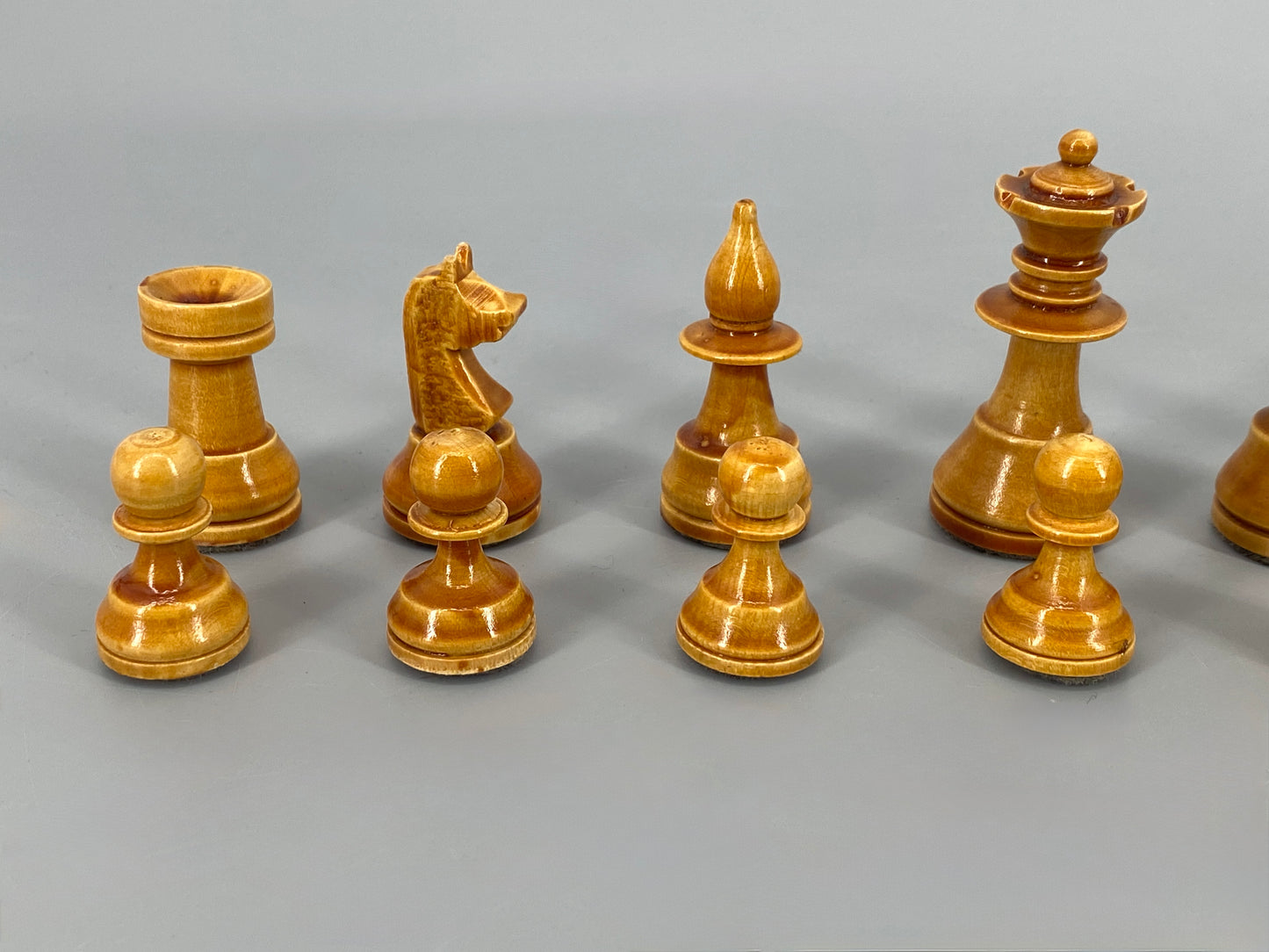Vintage Set Schachfiguren in Schatulle, König 6,6 cm