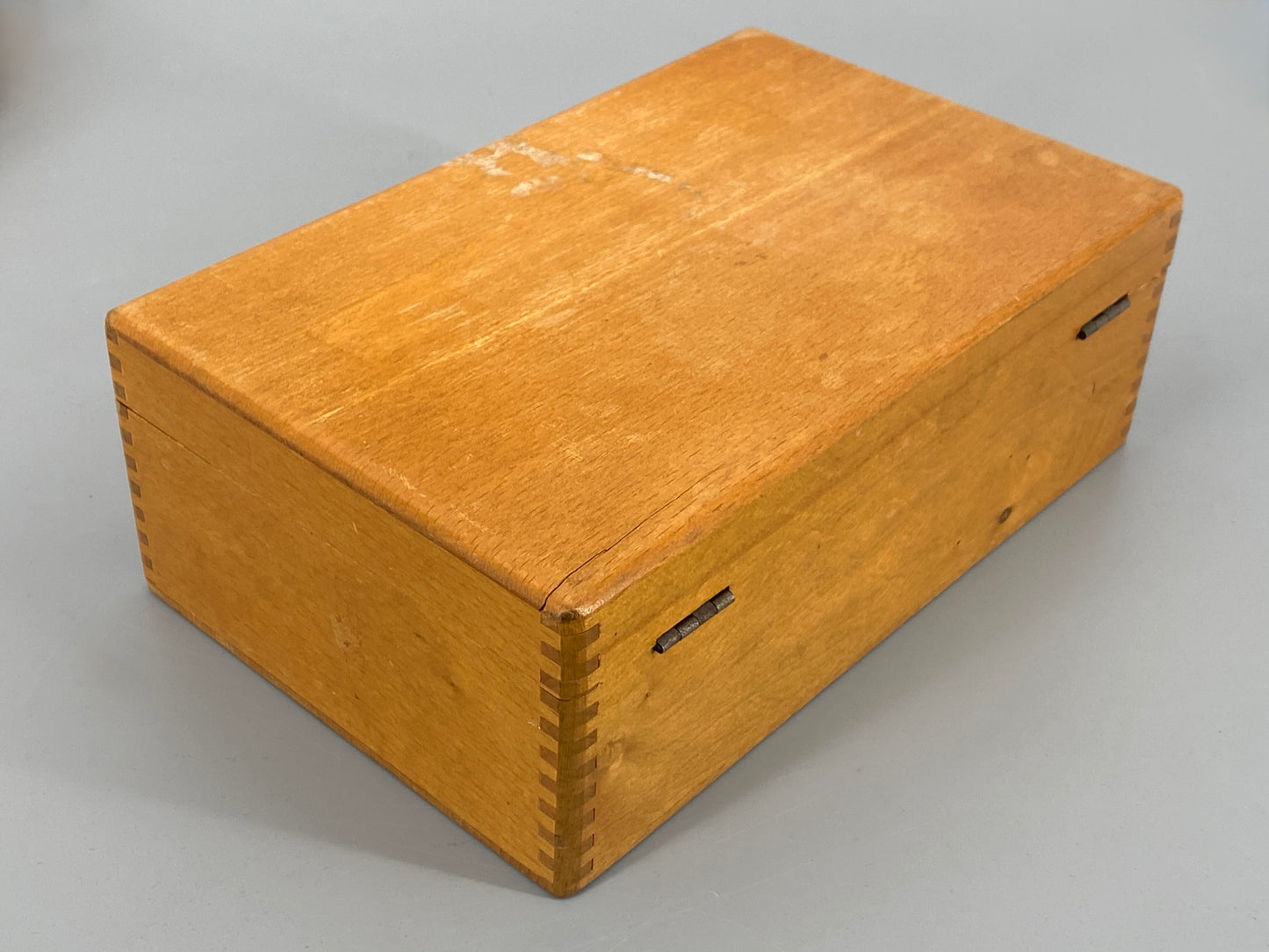 Schachfiguren in Schatulle aus der ersten Hälfte des zwanzigsten Jahrhundert, König 8 cm