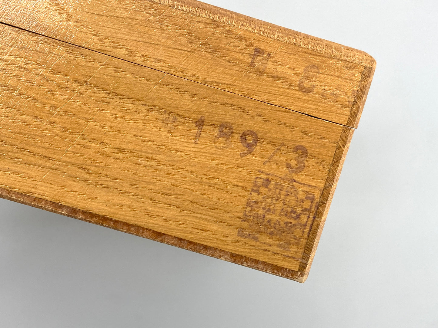 Vintage Spielsteine aus Holz in Schatulle, Durchmesser 2,5 cm