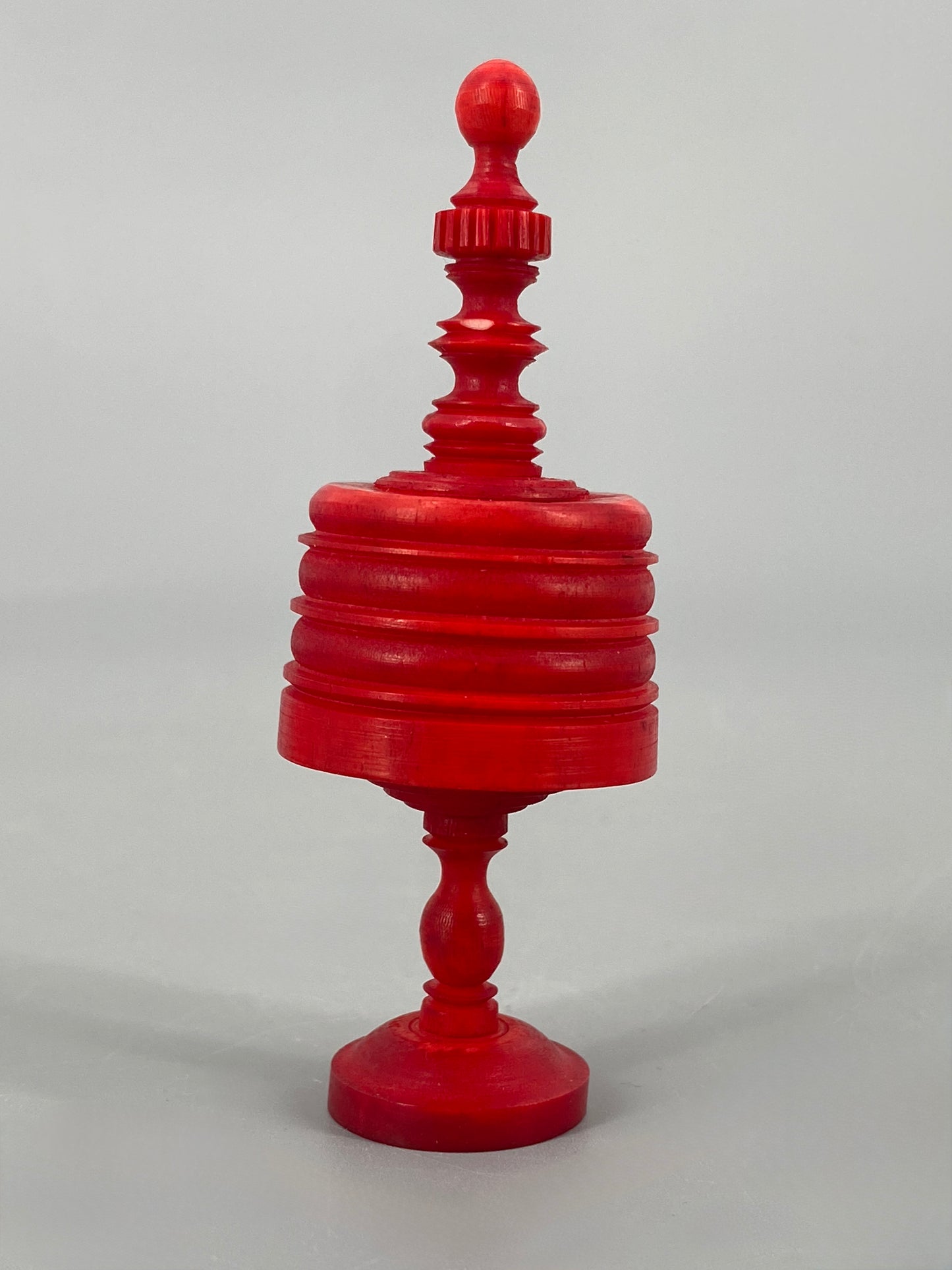 Vollständiges Set Schachfiguren aus Bein, 19. Jahrhundert