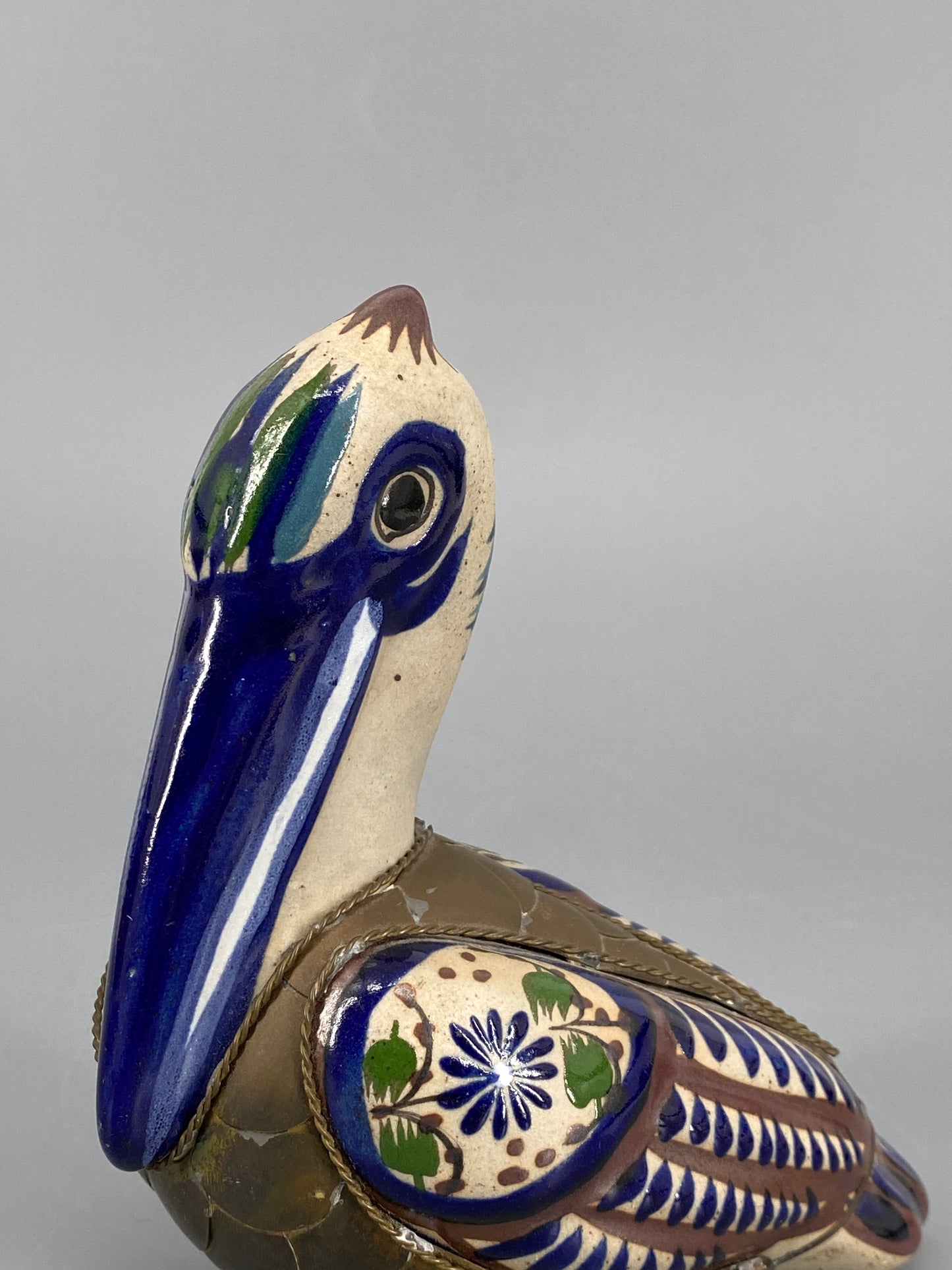 Pelikan Figur aus Keramik und Messing, Mexiko