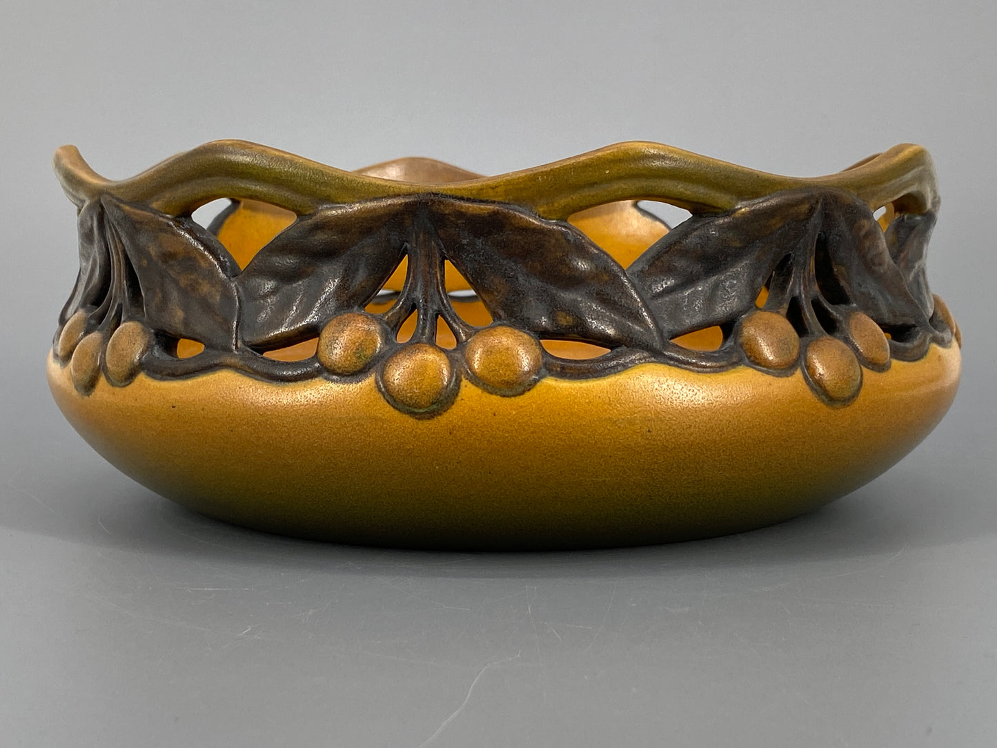 Keramik Obstschale von Karen Hagen für P. Ipsen's Enke, Dänemark, 1909