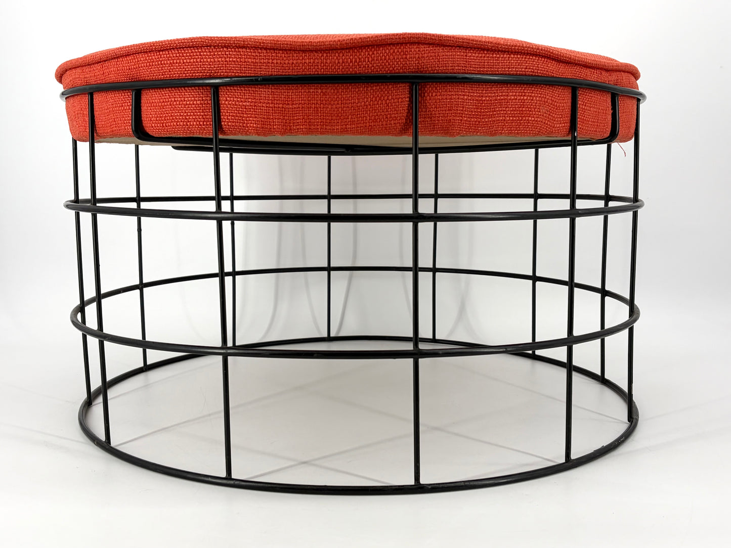Mid Century Design Sitzhocker T 1aus Drahtgeflecht mit neuem Sitzkissen von Verner Panton für Plus Linje Kopenhagen, Dänemark 1960er