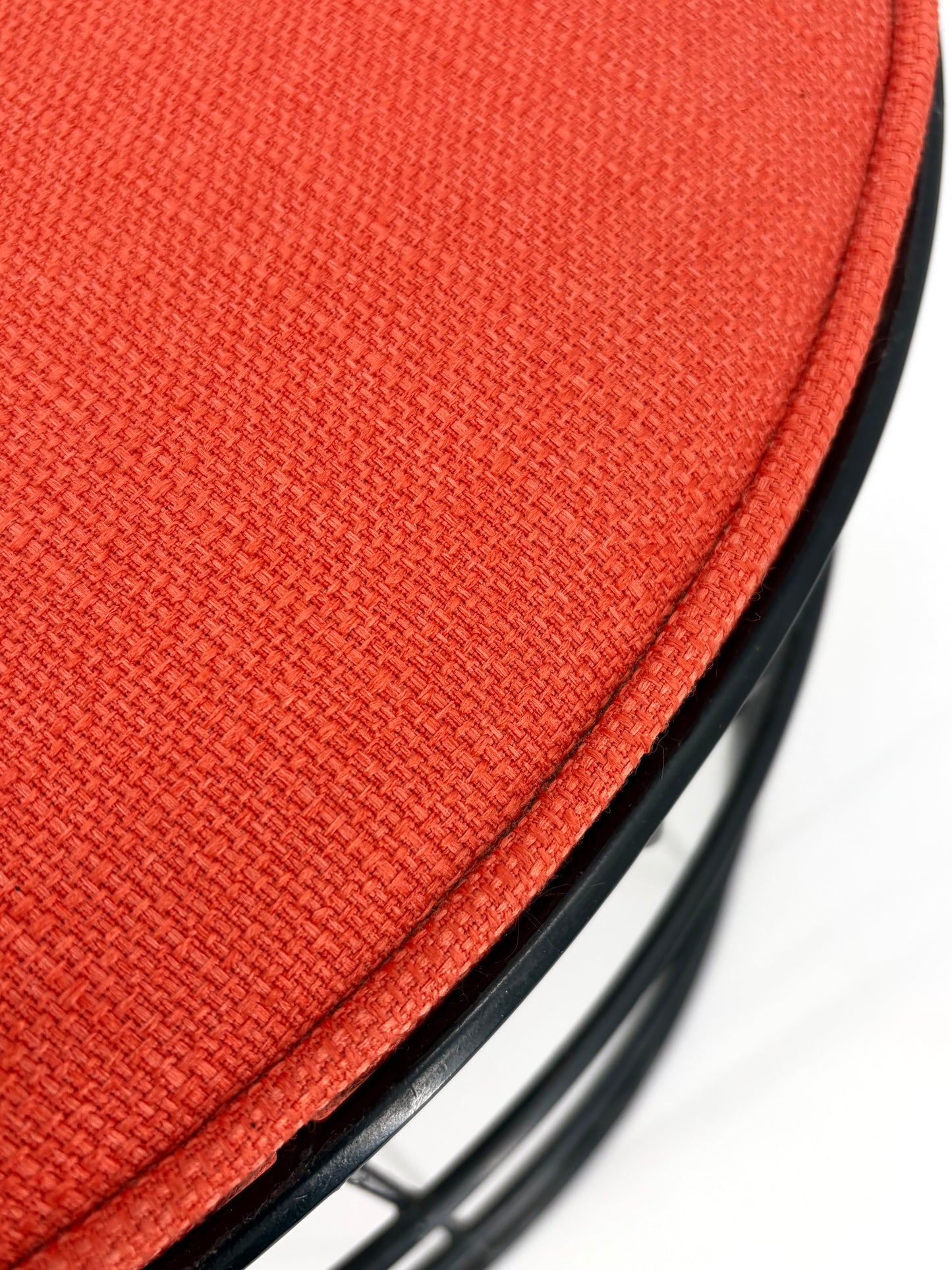 Mid Century Design Sitzhocker T 1aus Drahtgeflecht mit neuem Sitzkissen von Verner Panton für Plus Linje Kopenhagen, Dänemark 1960er