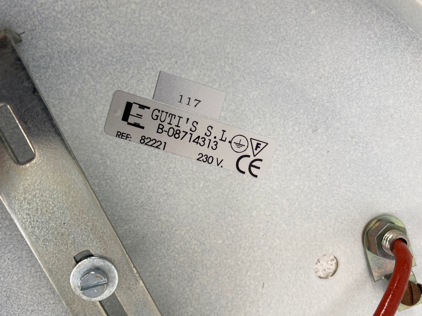 Plafoniere mit Satin-Glasschale von GUTI´S S.L. 1980er