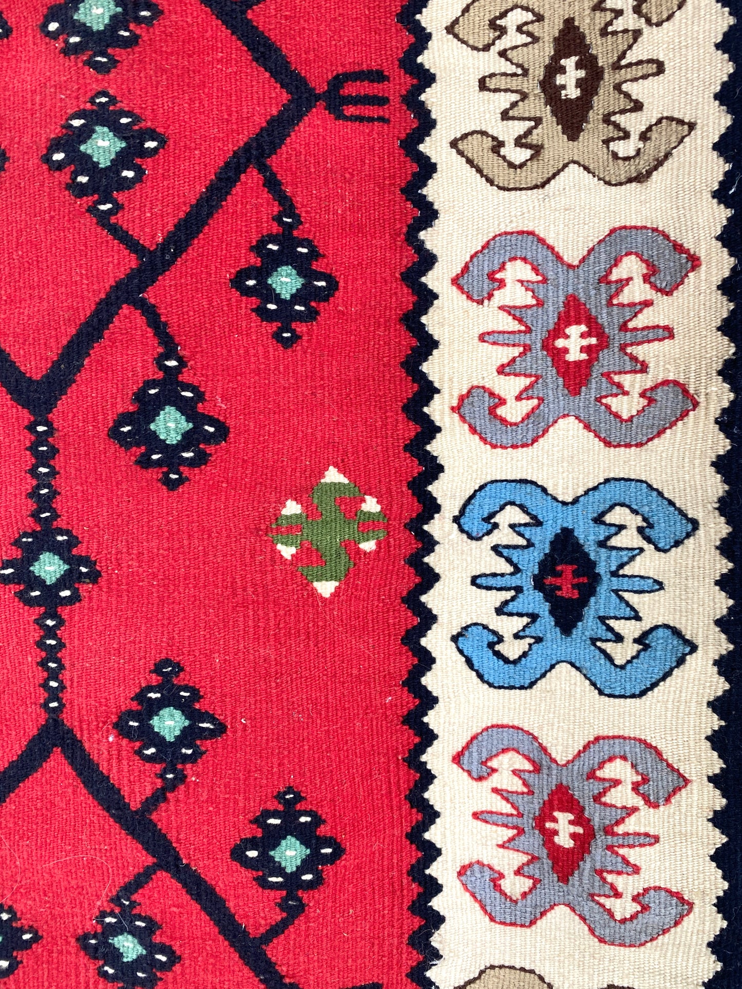 Kleiner Teppich bzw. Läufer, Kelim im Nomad Stil