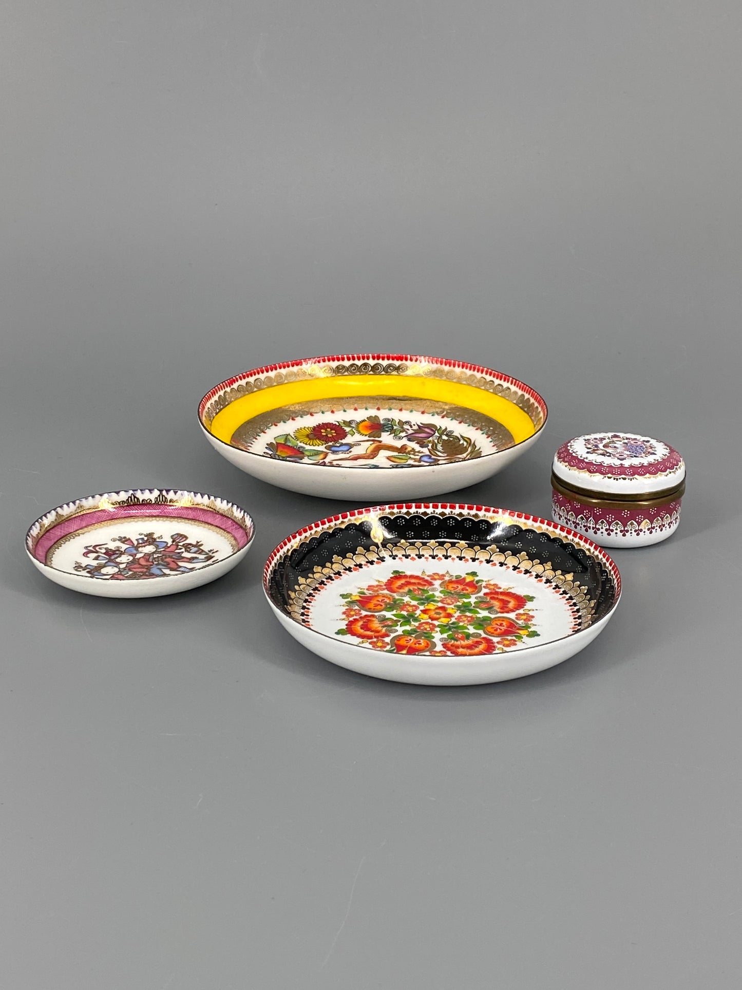 Handbemalte Emaille Schalen von Studio Steinböck, Österreich